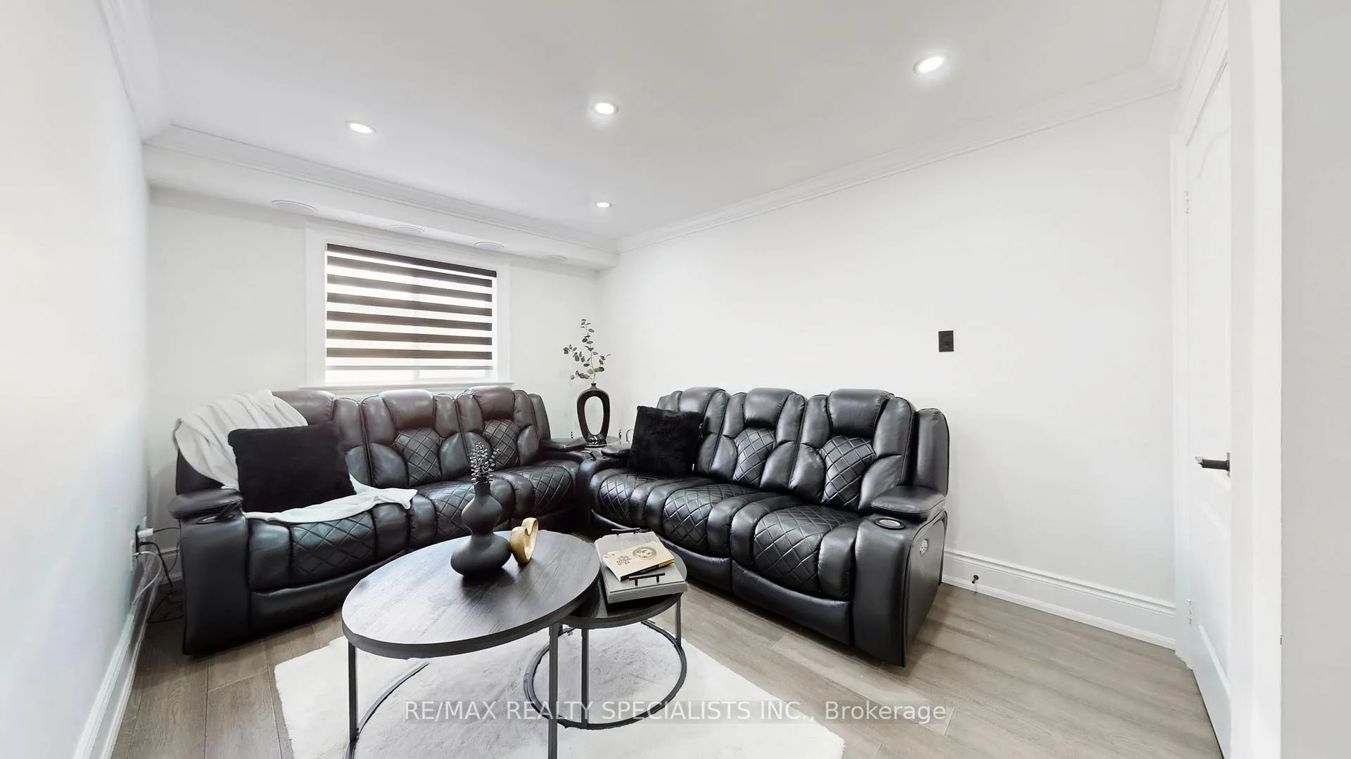 Photo 19 of 4 Allangrove Drive, Brampton, Fletcher's Meadow — HOMEH