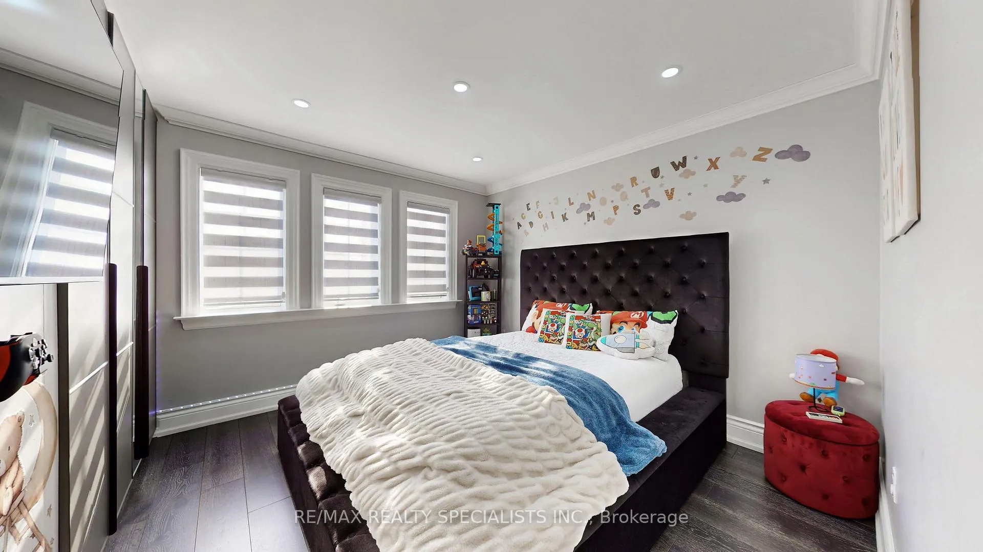 Photo 29 of 4 Allangrove Drive, Brampton, Fletcher's Meadow — HOMEH