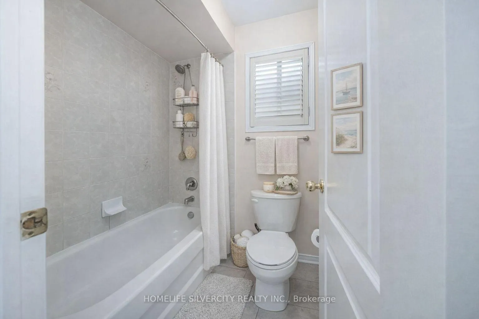 Photo 18 of 16 Coralreef Crescent, Brampton, Sandringham-Wellington — HOMEH