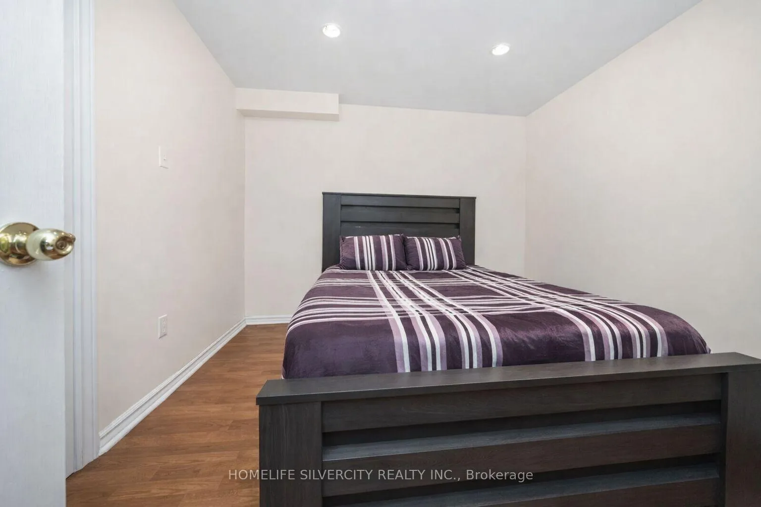 Photo 26 of 16 Coralreef Crescent, Brampton, Sandringham-Wellington — HOMEH