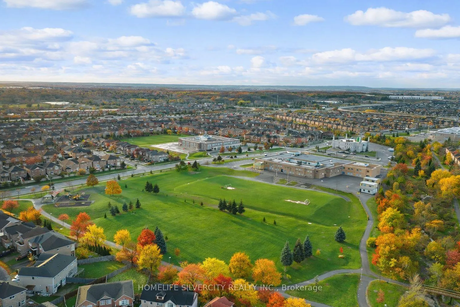 Photo 32 of 16 Coralreef Crescent, Brampton, Sandringham-Wellington — HOMEH