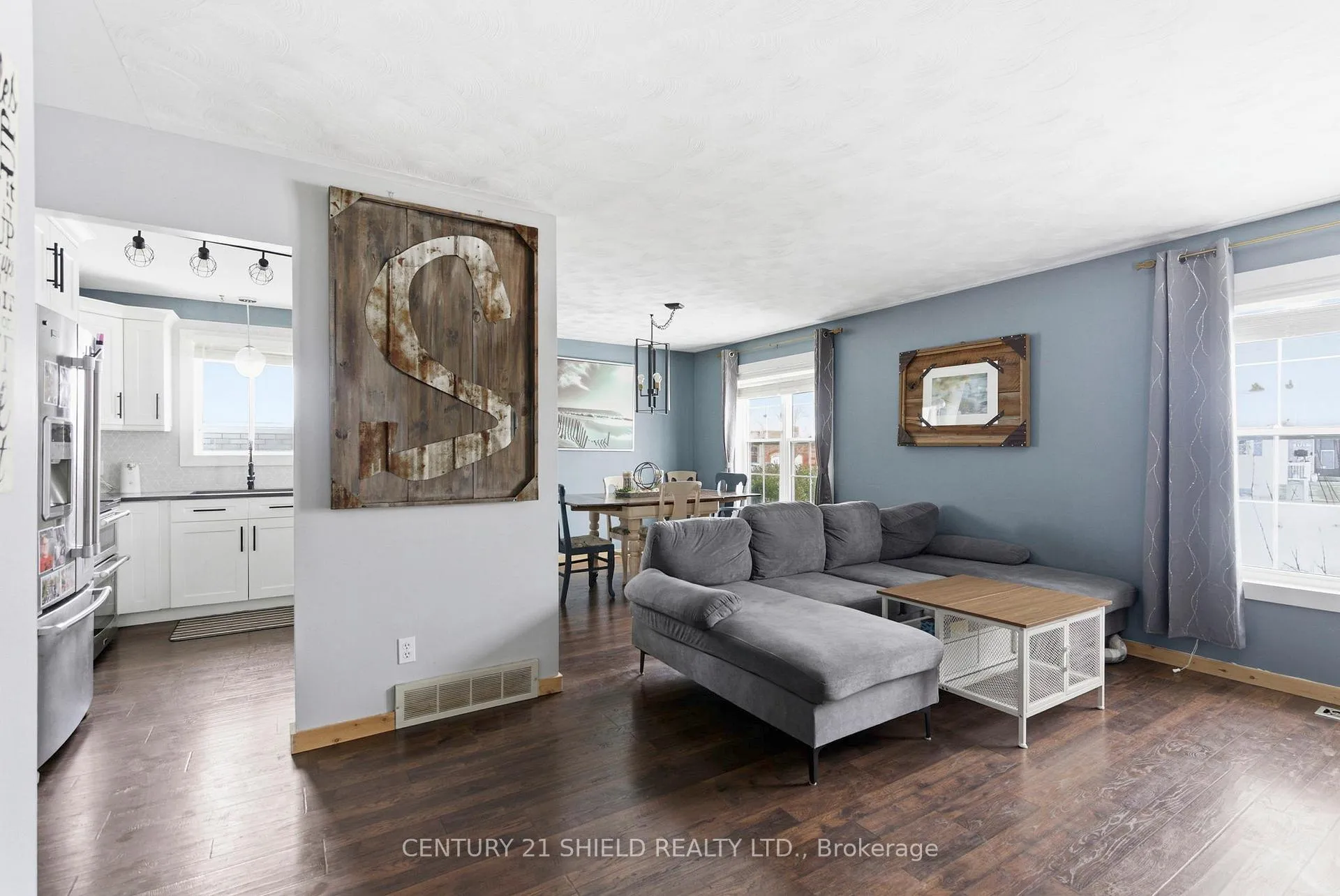 Photo 4 of 1712 Cumberland Street, Cornwall — HOMEH