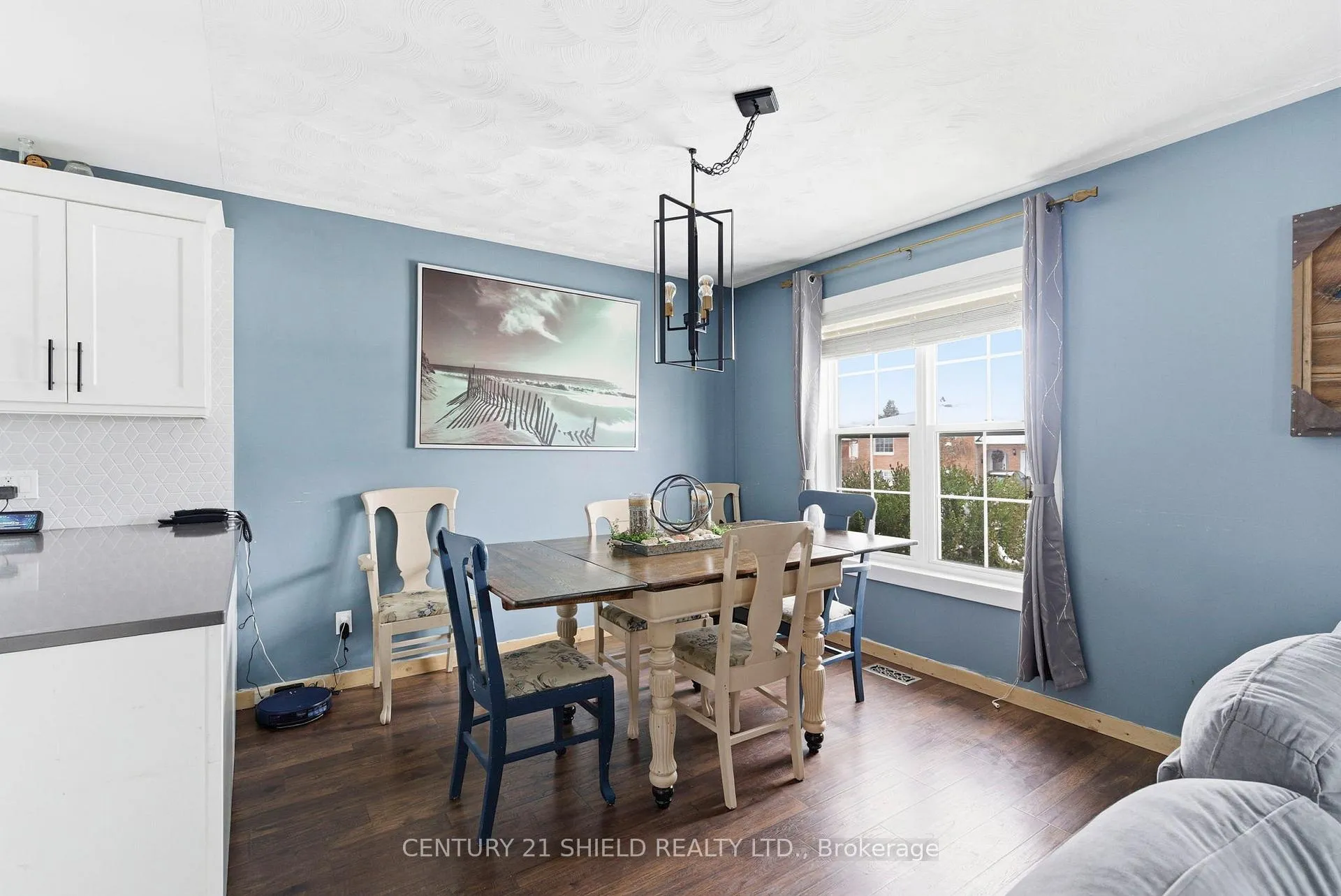 Photo 8 of 1712 Cumberland Street, Cornwall — HOMEH