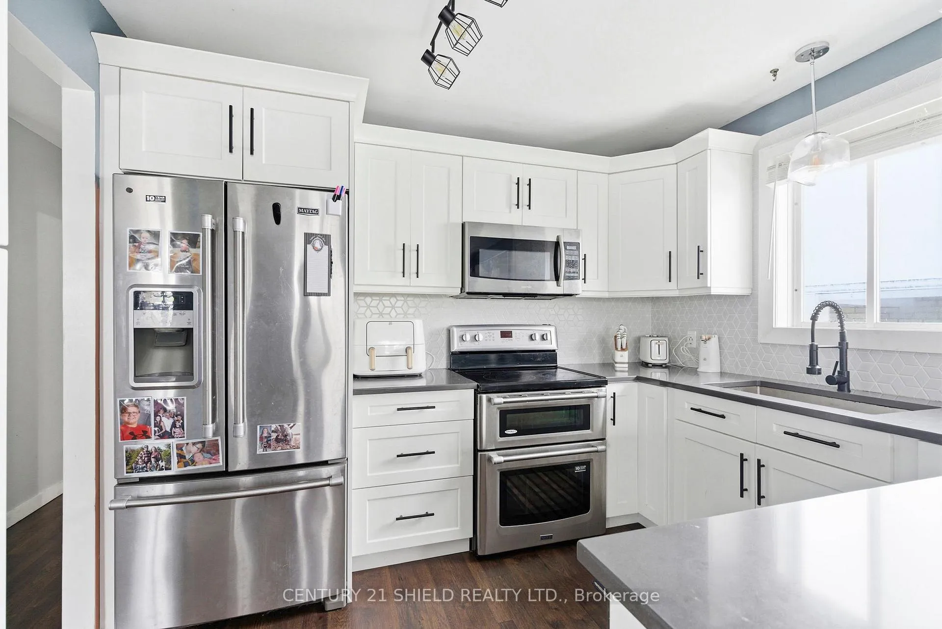 Photo 11 of 1712 Cumberland Street, Cornwall — HOMEH