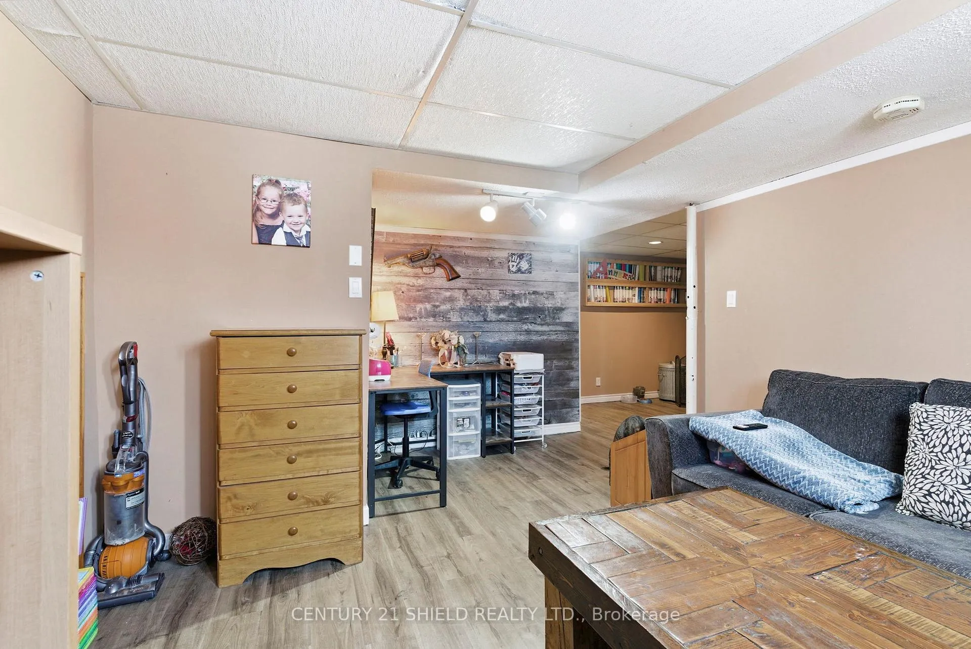Photo 23 of 1712 Cumberland Street, Cornwall — HOMEH