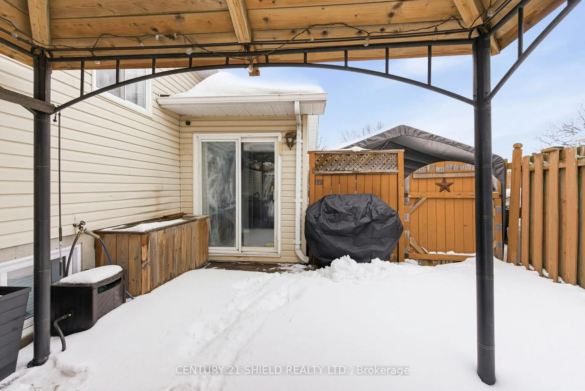 Photo 33 of 1712 Cumberland Street, Cornwall — HOMEH