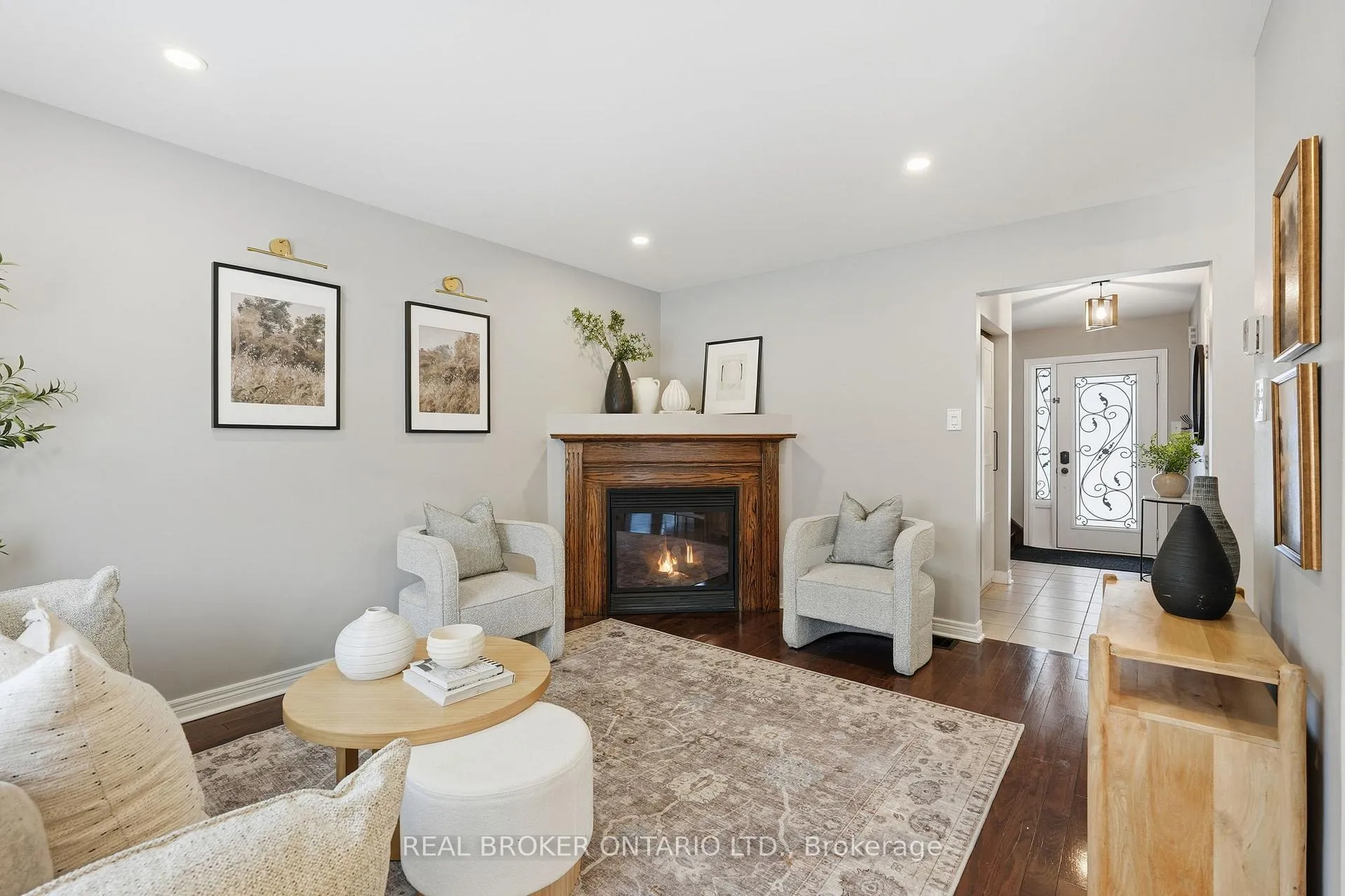 Photo 10 of 76 Buttercup Crescent, Hamilton, Waterdown — HOMEH