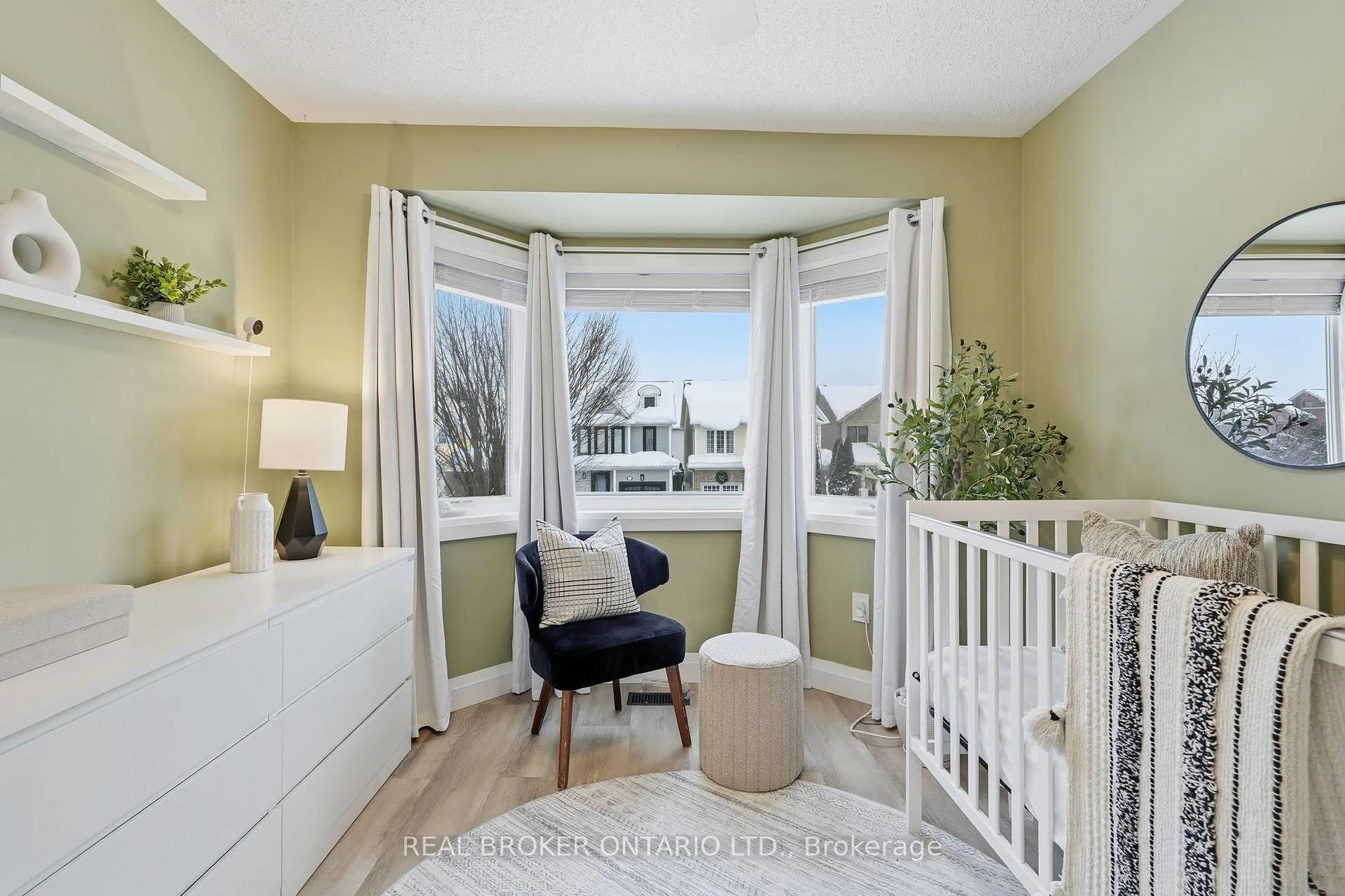 Photo 26 of 76 Buttercup Crescent, Hamilton, Waterdown — HOMEH