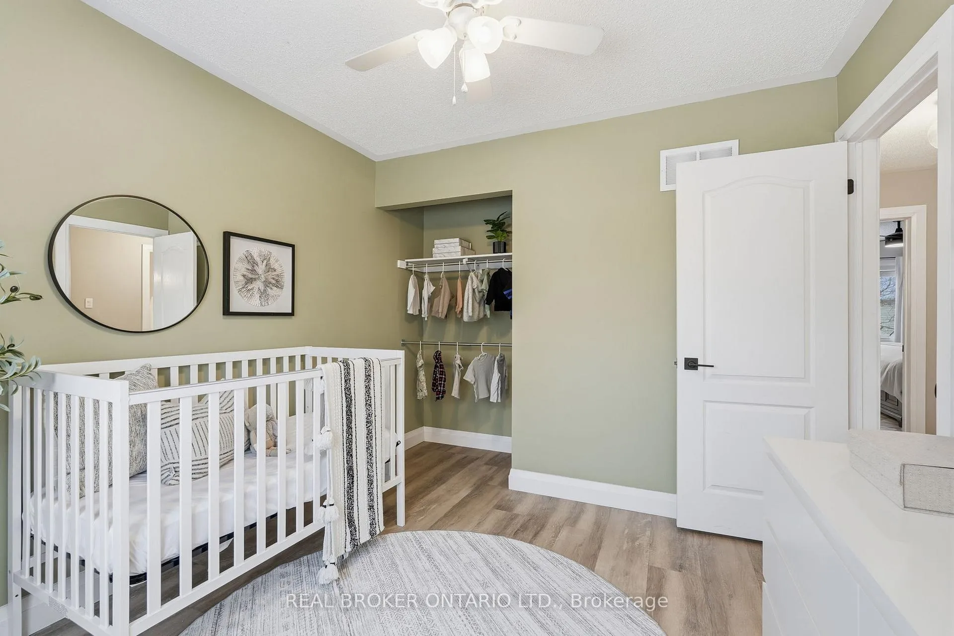 Photo 27 of 76 Buttercup Crescent, Hamilton, Waterdown — HOMEH