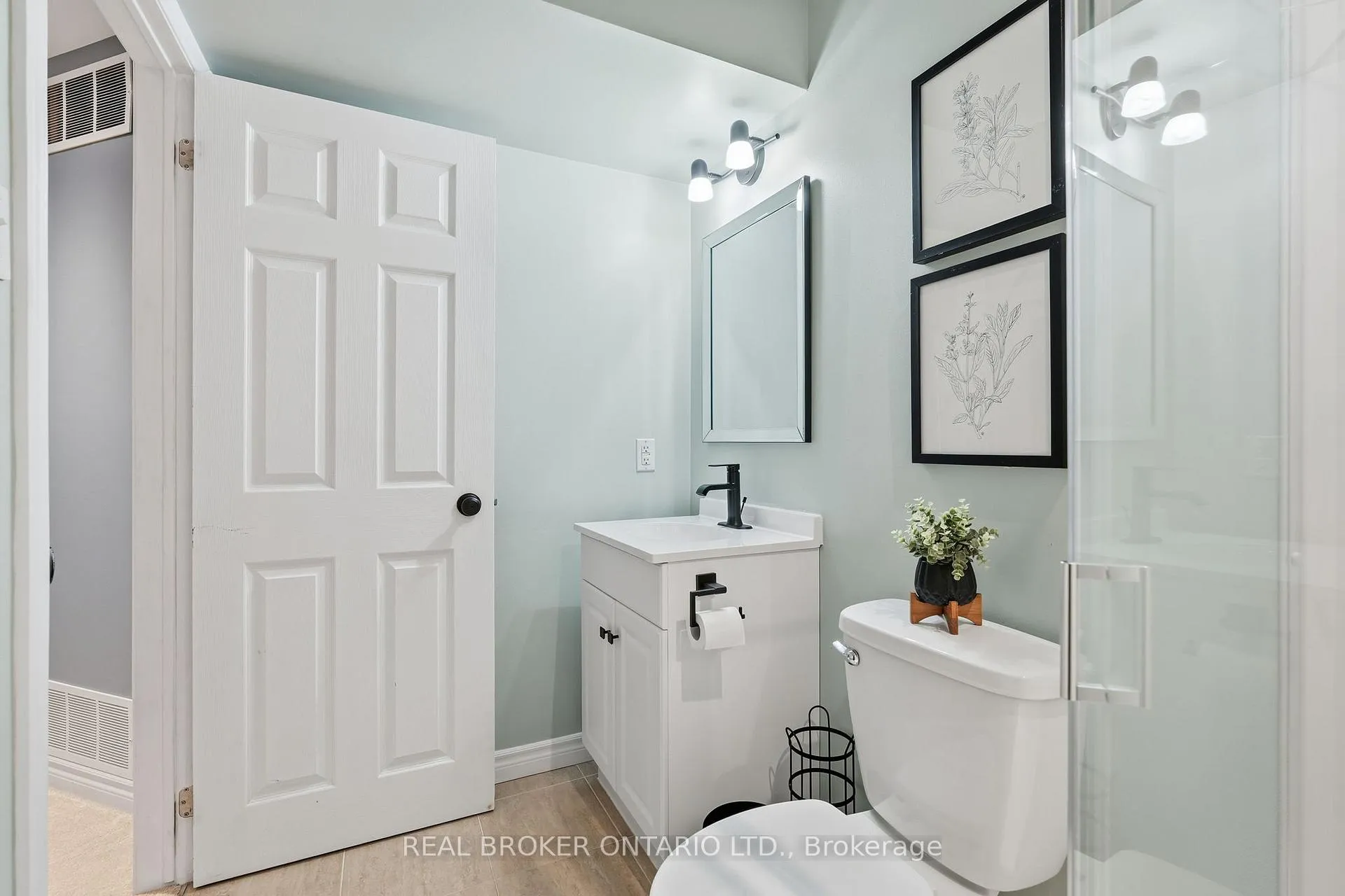 Photo 48 of 76 Buttercup Crescent, Hamilton, Waterdown — HOMEH