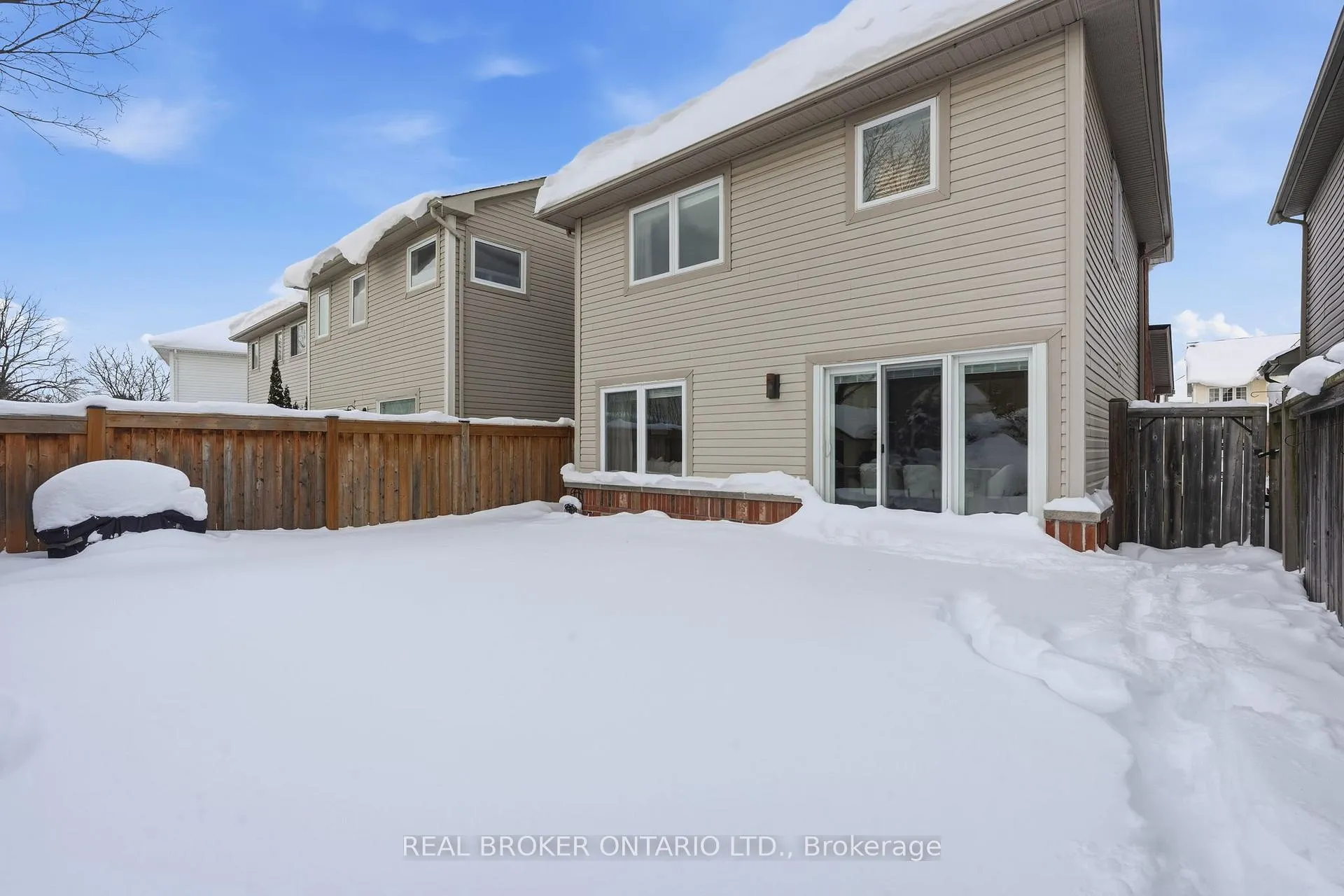 Photo 50 of 76 Buttercup Crescent, Hamilton, Waterdown — HOMEH