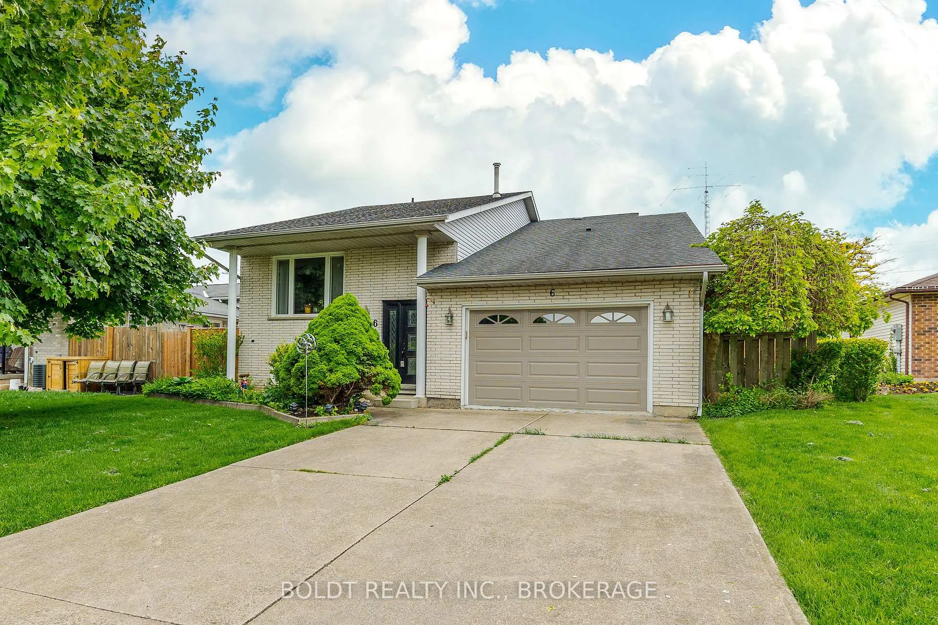 Photo 1 of 6 Stephenson Court, Thorold, Allanburg/Thorold South — HOMEH