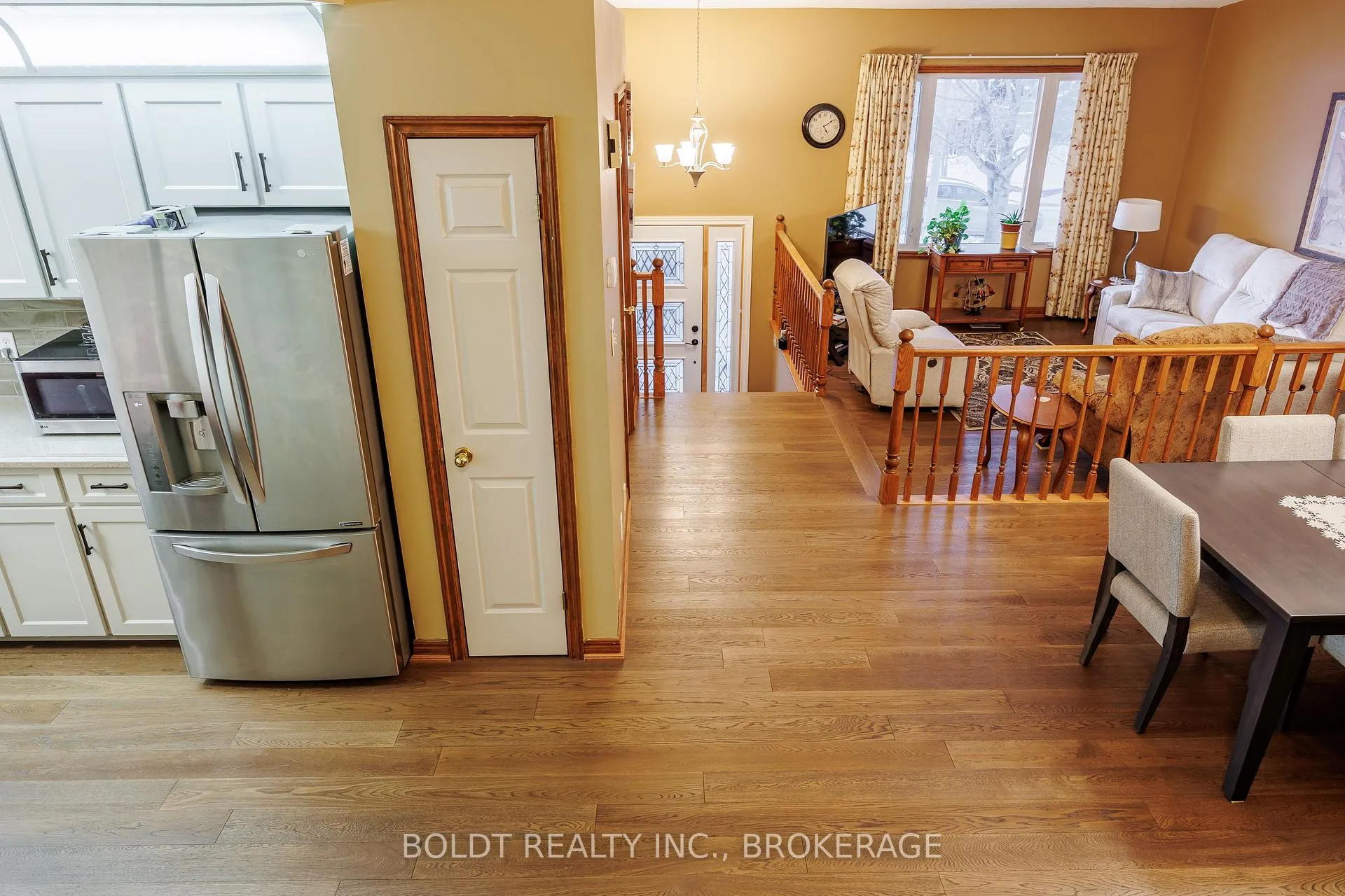Photo 3 of 6 Stephenson Court, Thorold, Allanburg/Thorold South — HOMEH