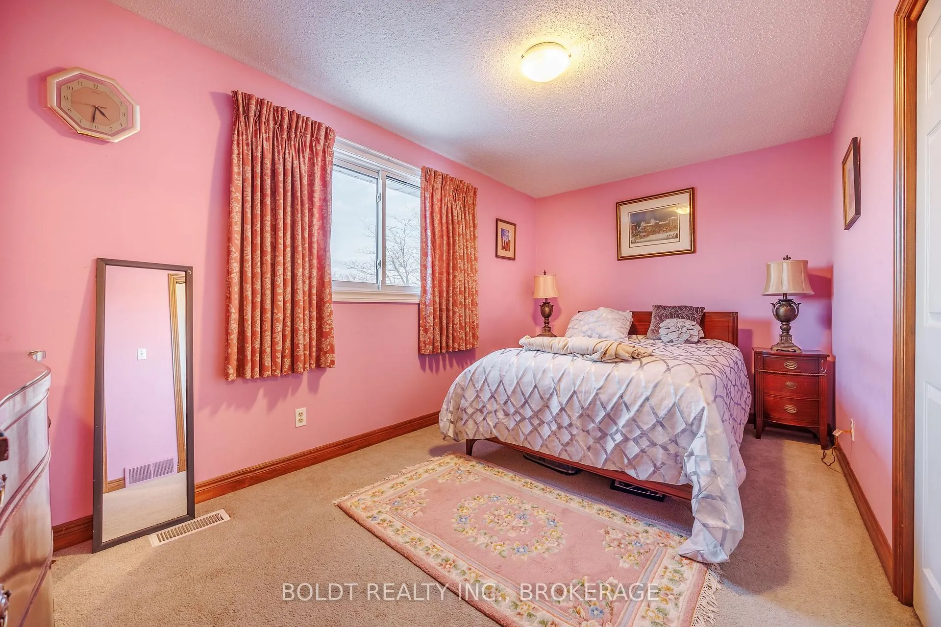 Photo 13 of 6 Stephenson Court, Thorold, Allanburg/Thorold South — HOMEH
