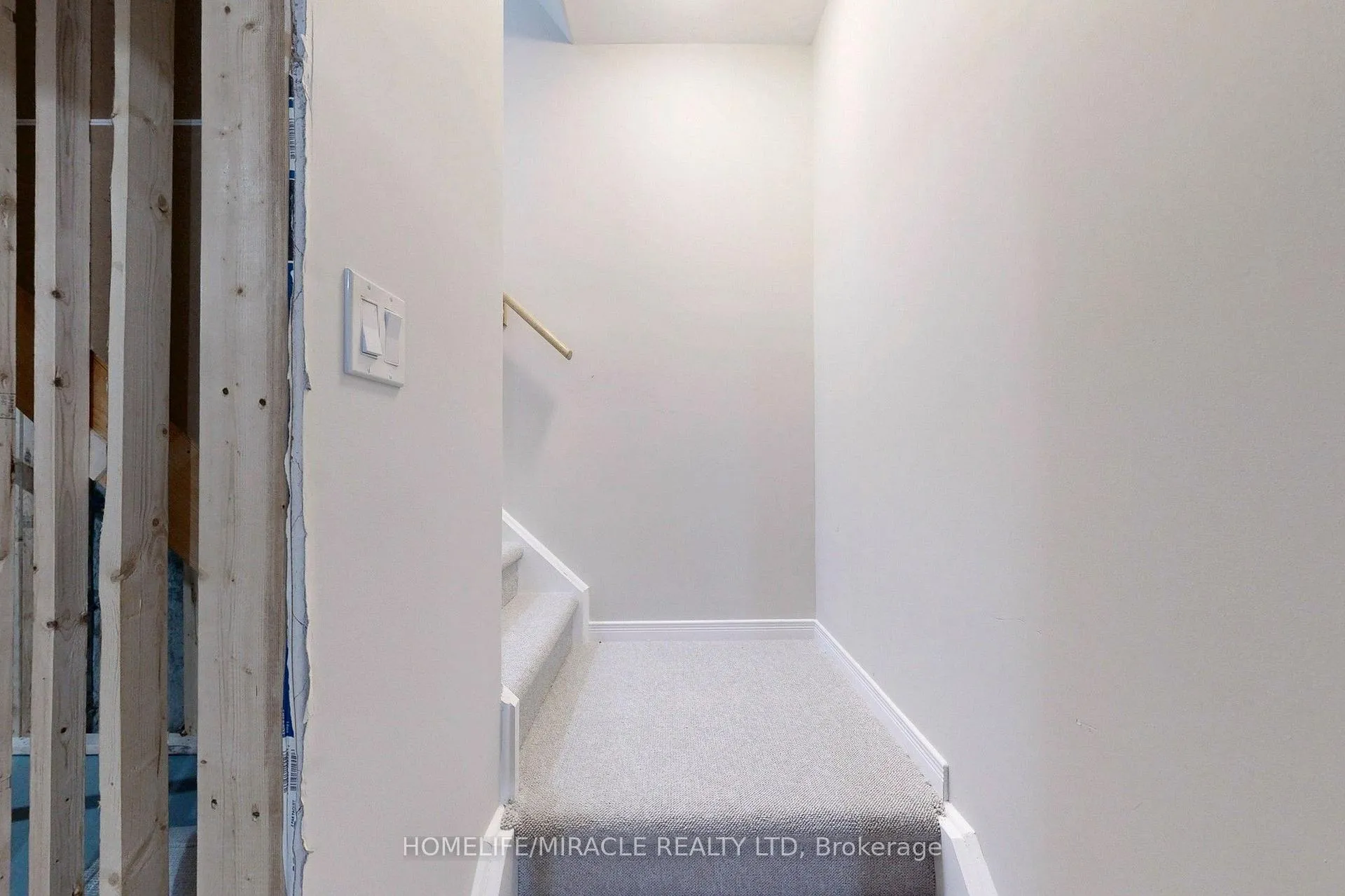 Photo 24 of 1611 Hetherington Drive, Peterborough, Northcrest Ward 5 — HOMEH