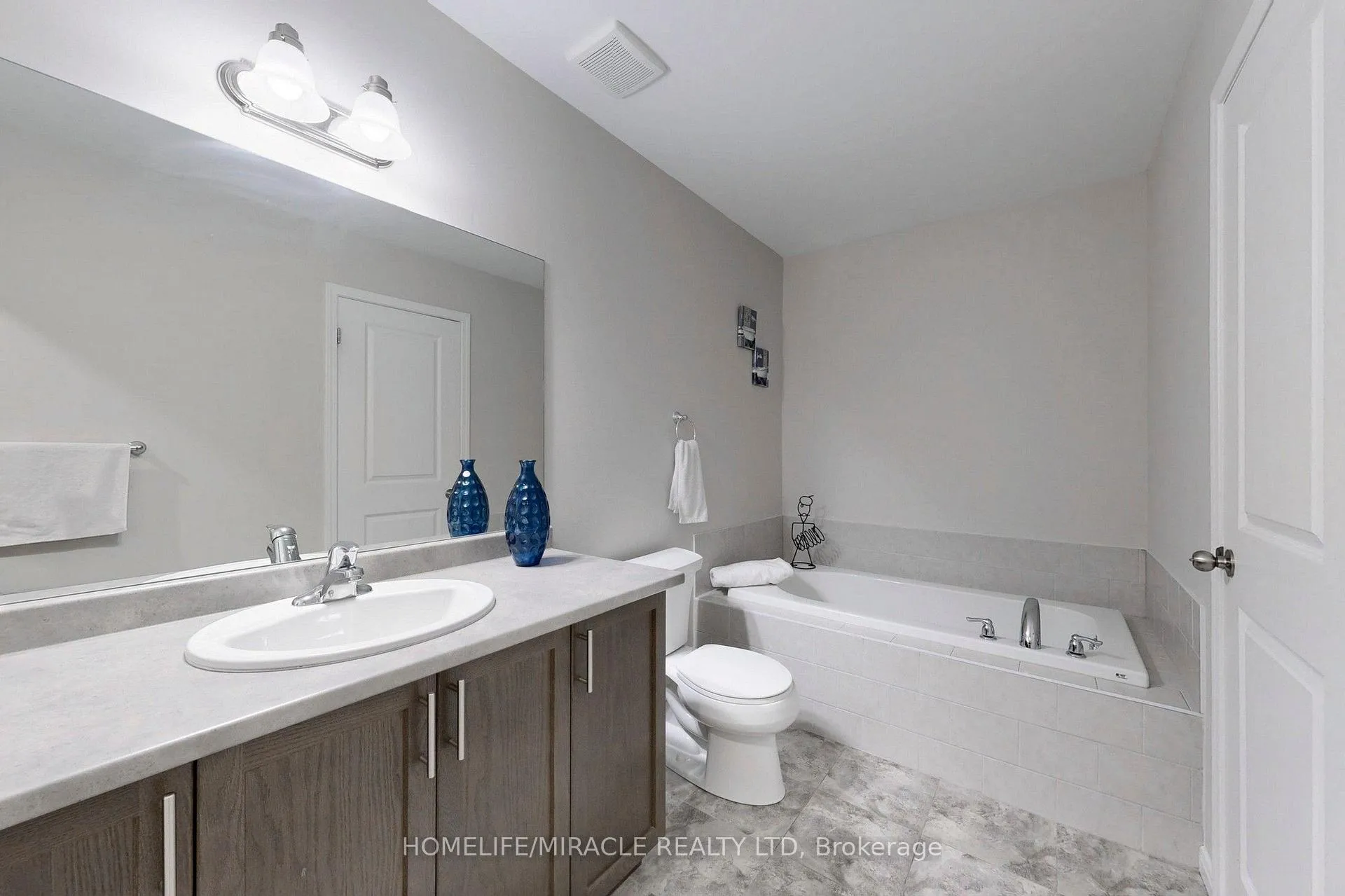 Photo 28 of 1611 Hetherington Drive, Peterborough, Northcrest Ward 5 — HOMEH