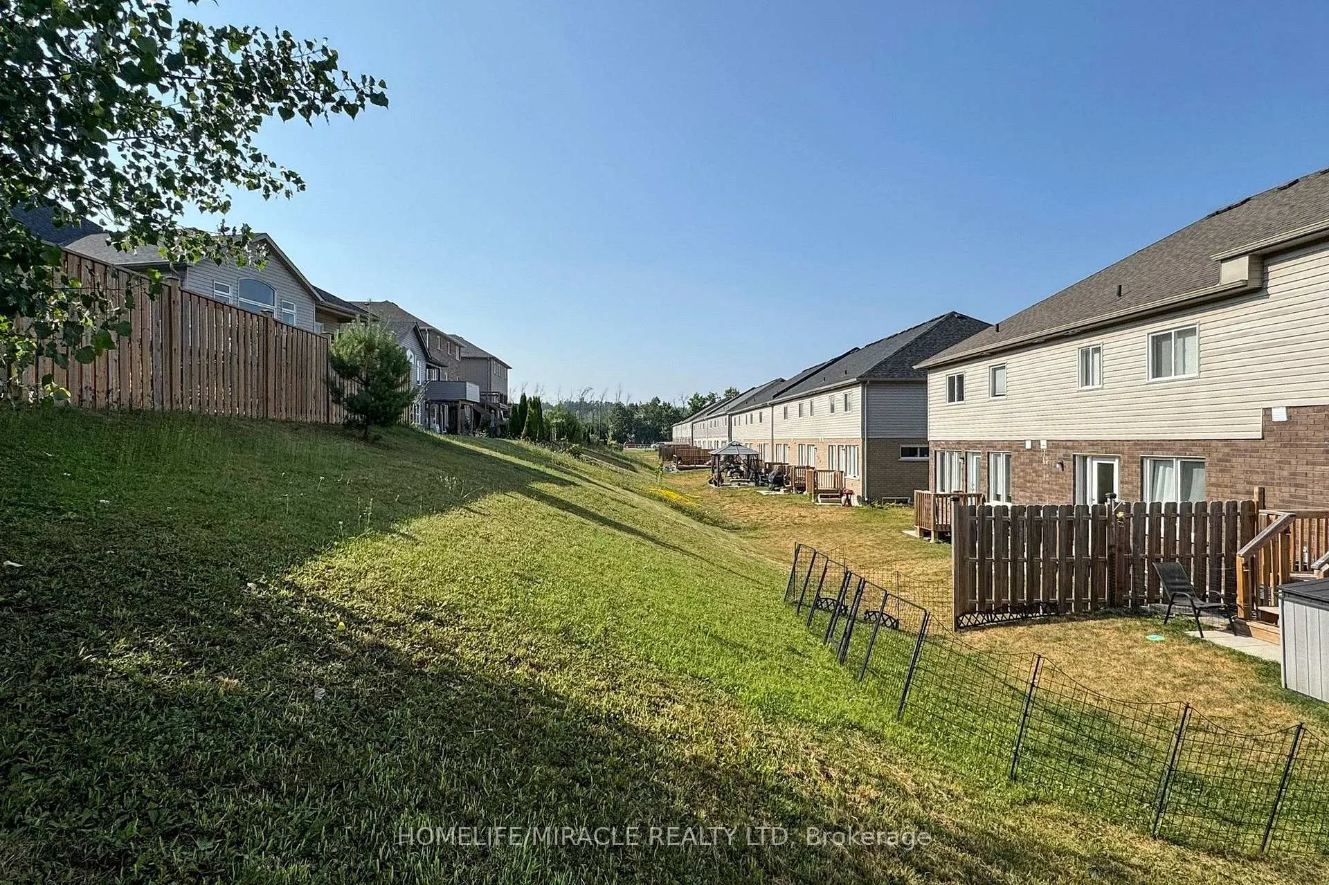 Photo 37 of 1611 Hetherington Drive, Peterborough, Northcrest Ward 5 — HOMEH