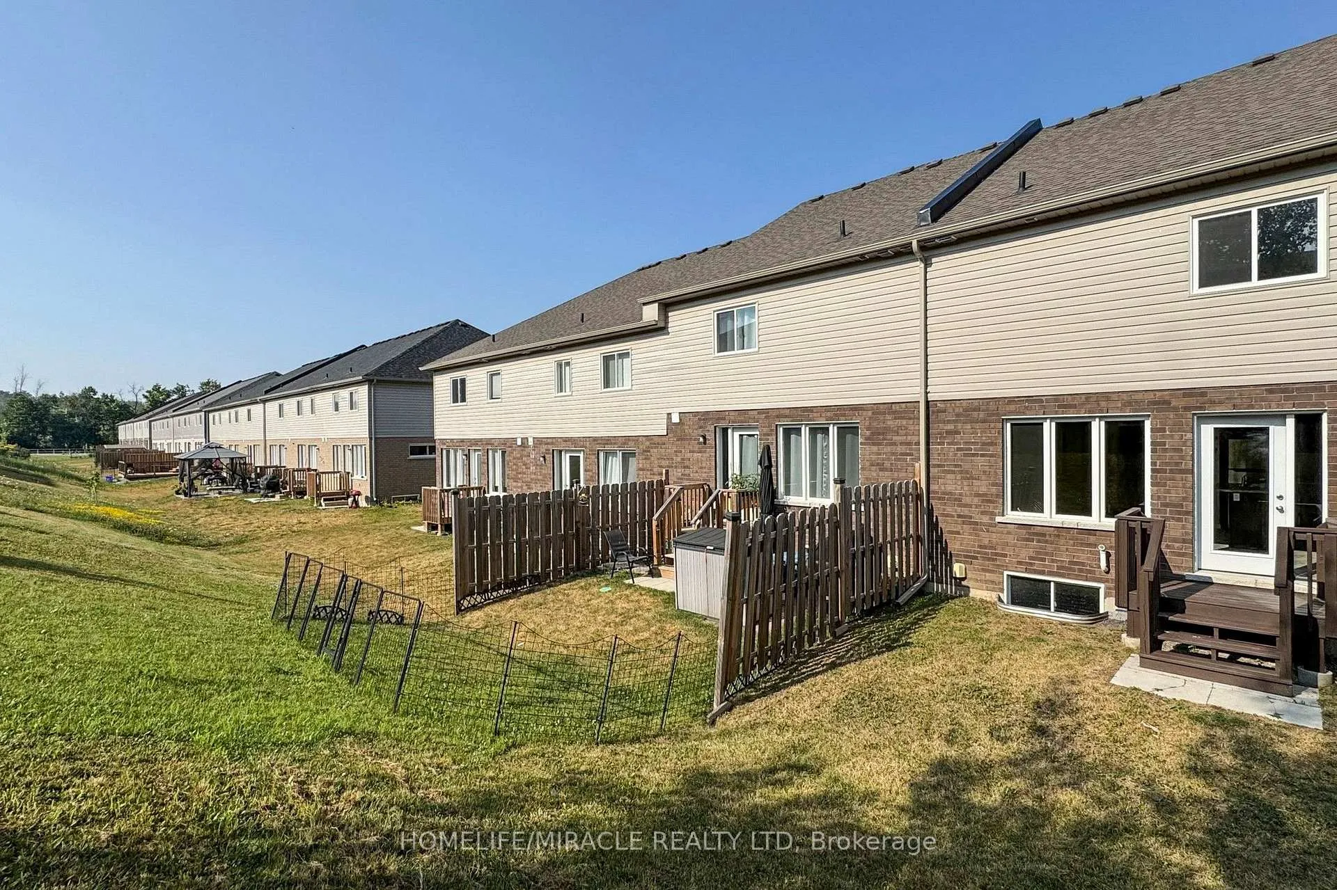 Photo 43 of 1611 Hetherington Drive, Peterborough, Northcrest Ward 5 — HOMEH