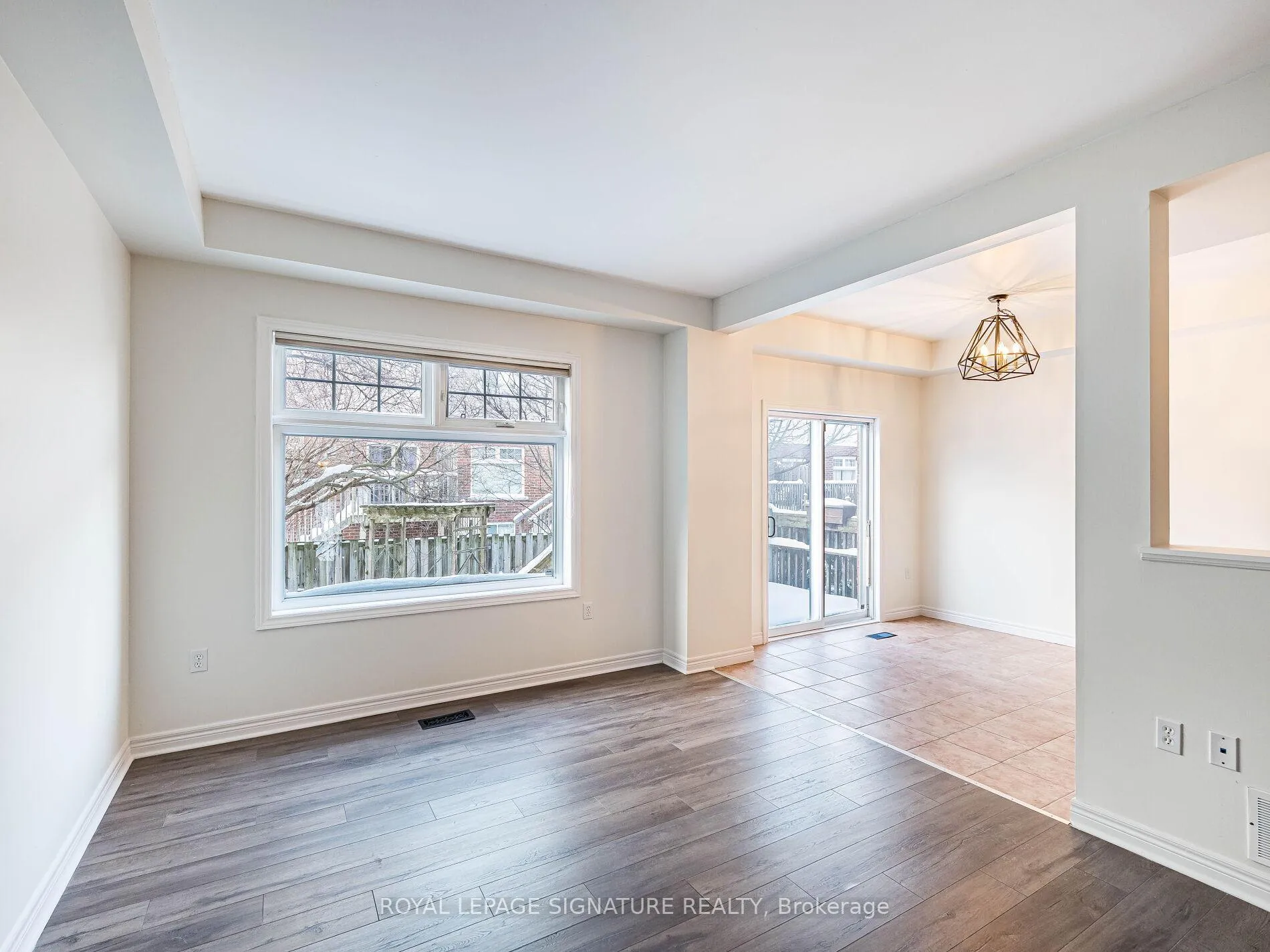 Photo 9 of 75 Olivia Place, Hamilton, Meadowlands — HOMEH