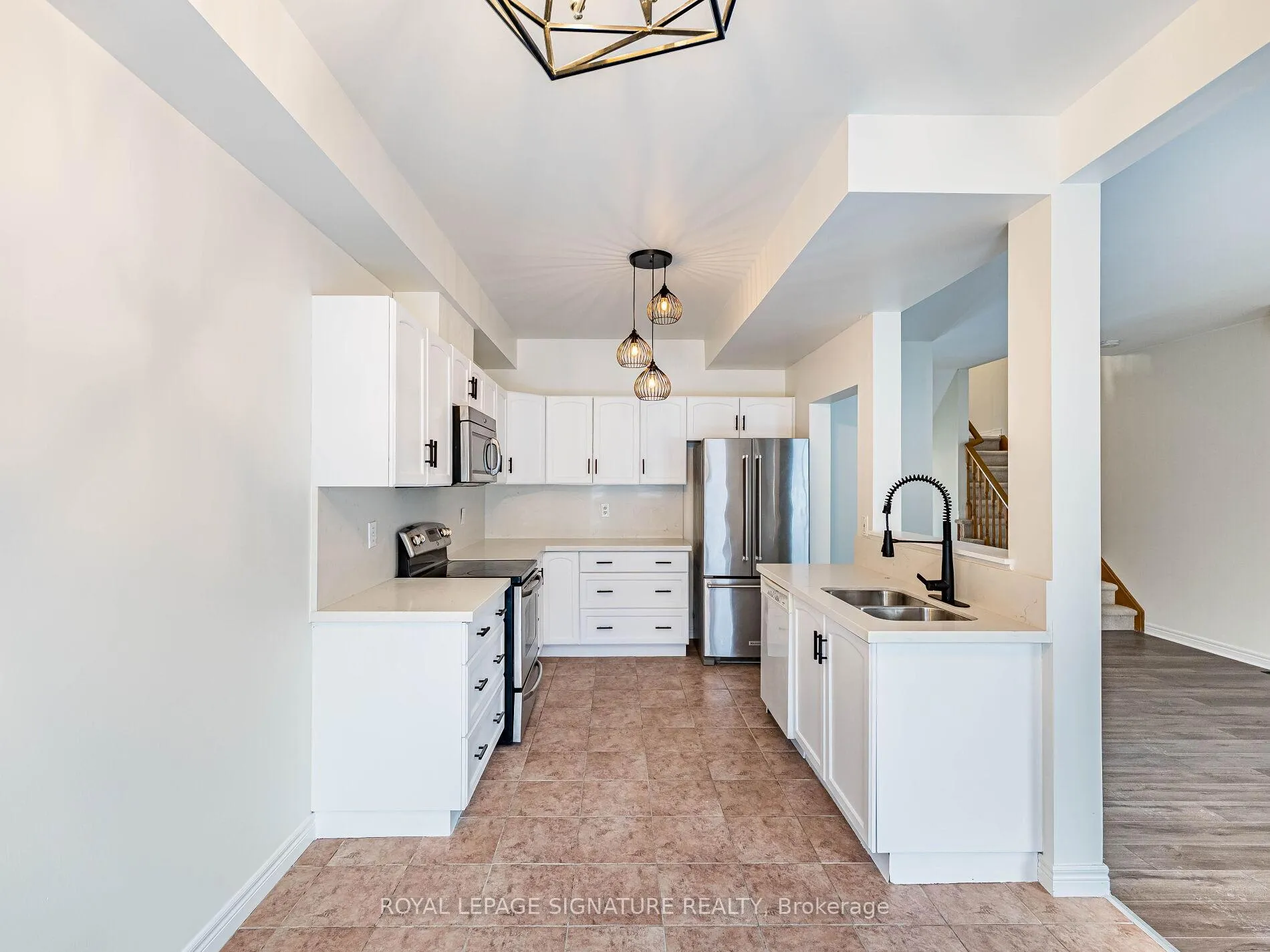 Photo 11 of 75 Olivia Place, Hamilton, Meadowlands — HOMEH