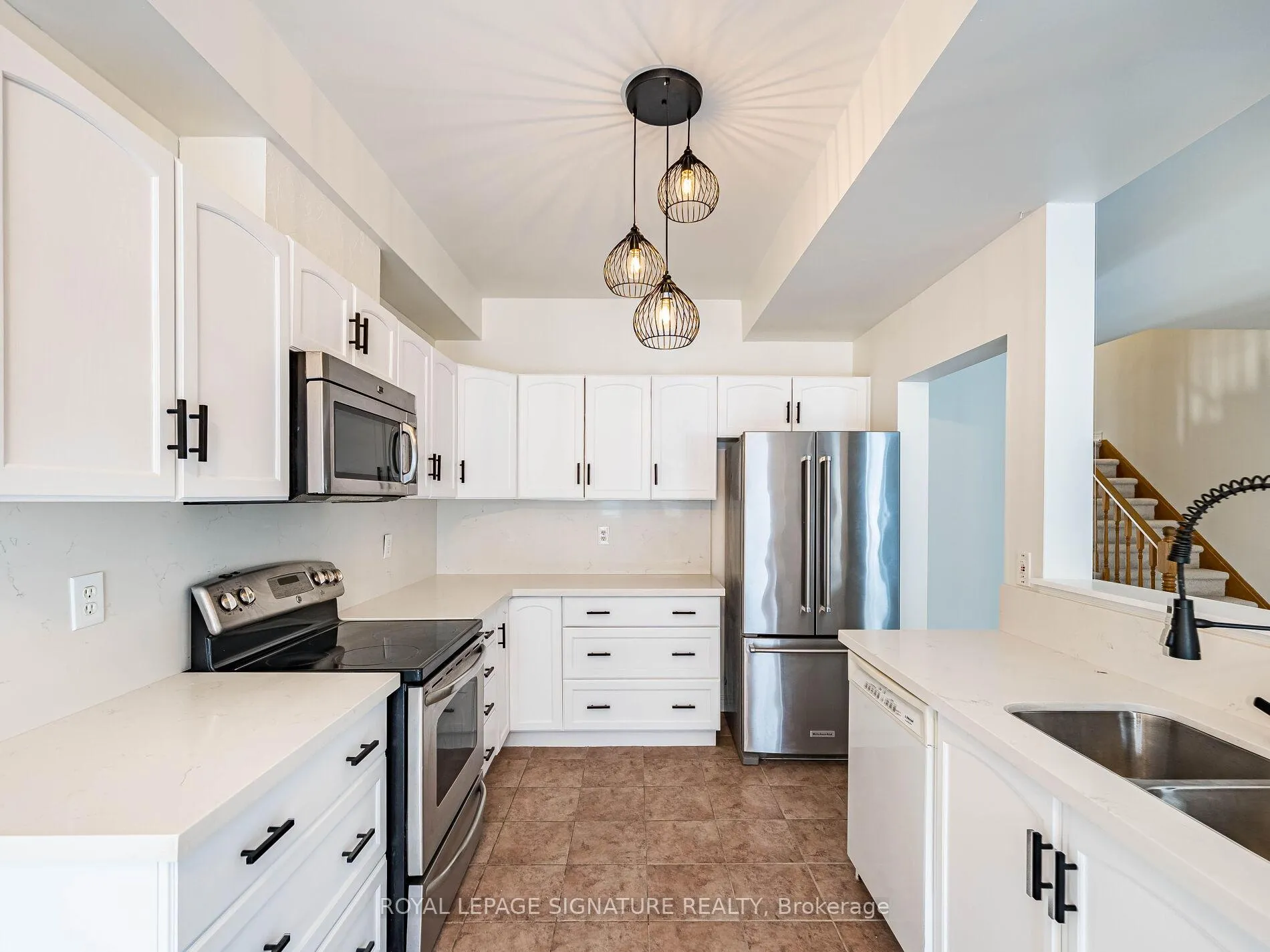 Photo 16 of 75 Olivia Place, Hamilton, Meadowlands — HOMEH