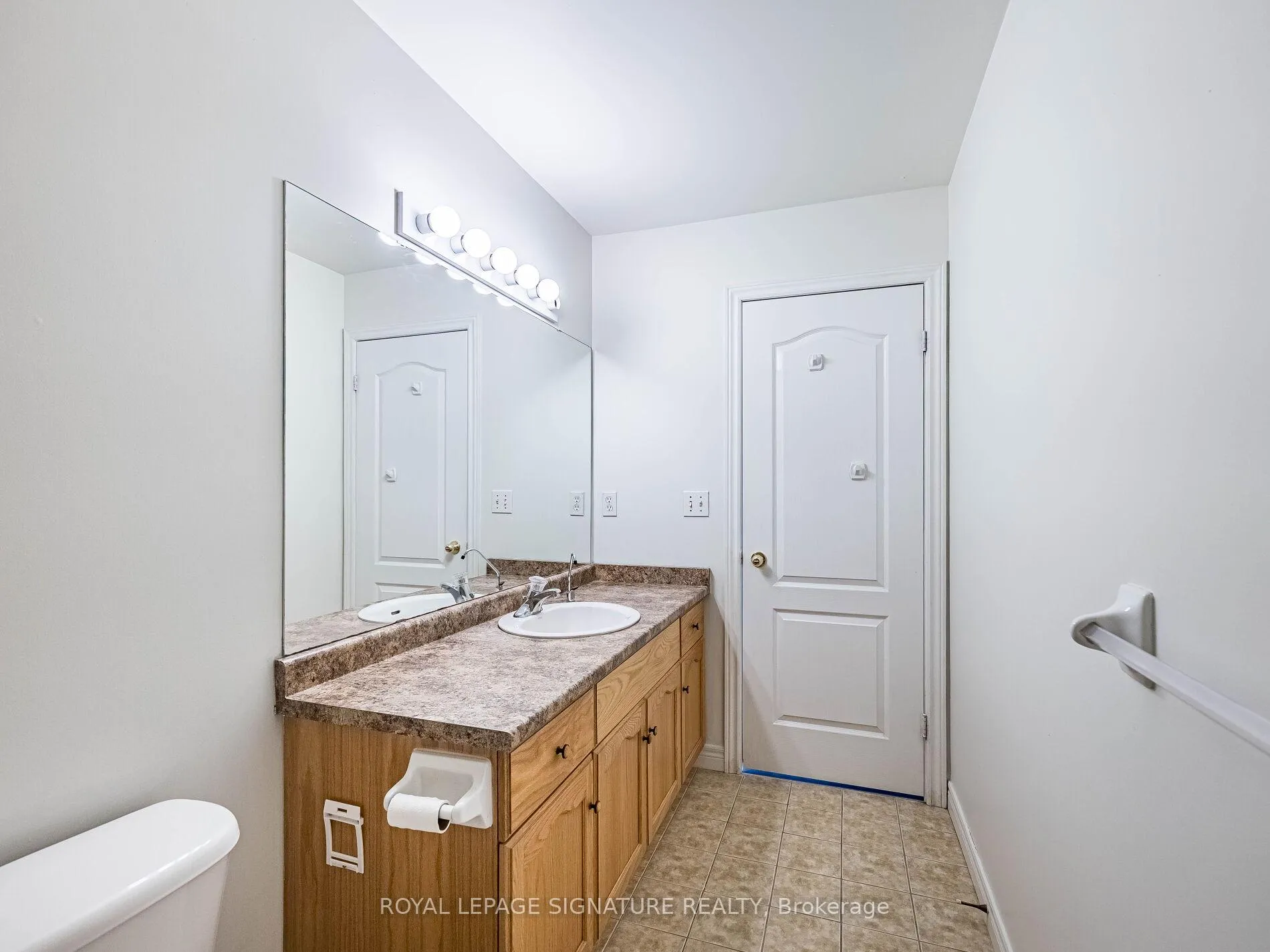 Photo 39 of 75 Olivia Place, Hamilton, Meadowlands — HOMEH