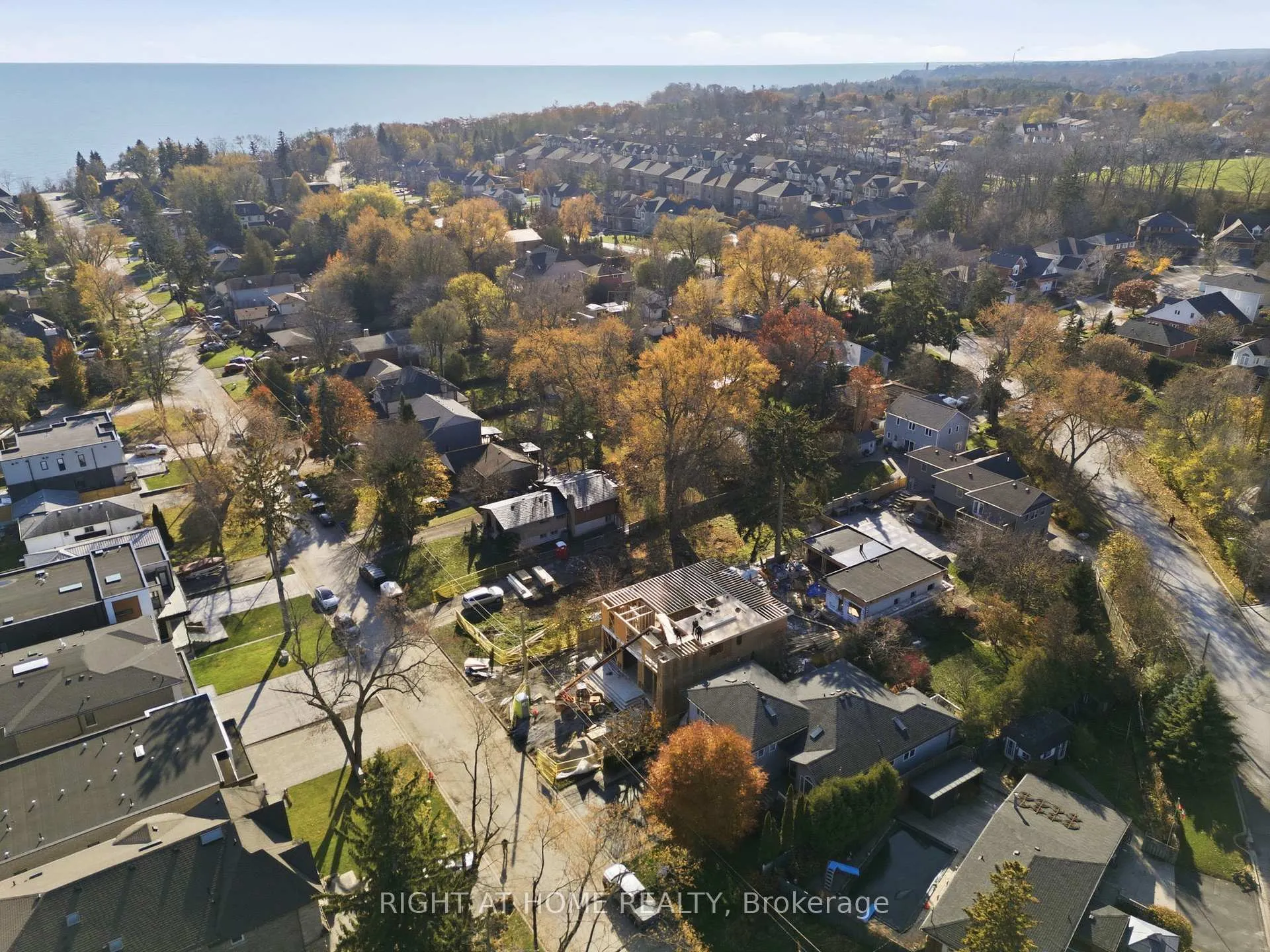 Photo 4 of 628 Marksbury Road, Pickering, West Shore — HOMEH