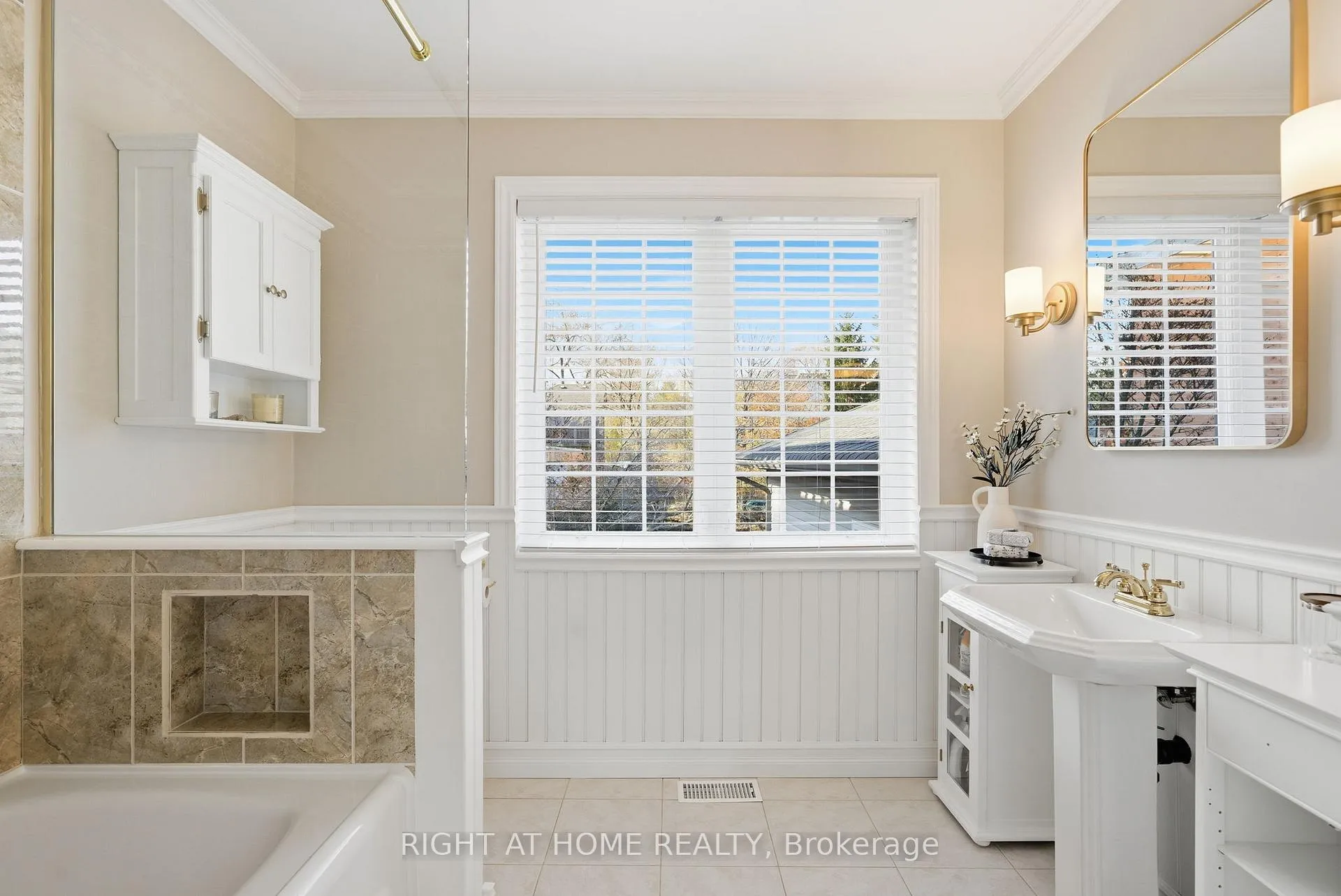 Photo 32 of 628 Marksbury Road, Pickering, West Shore — HOMEH