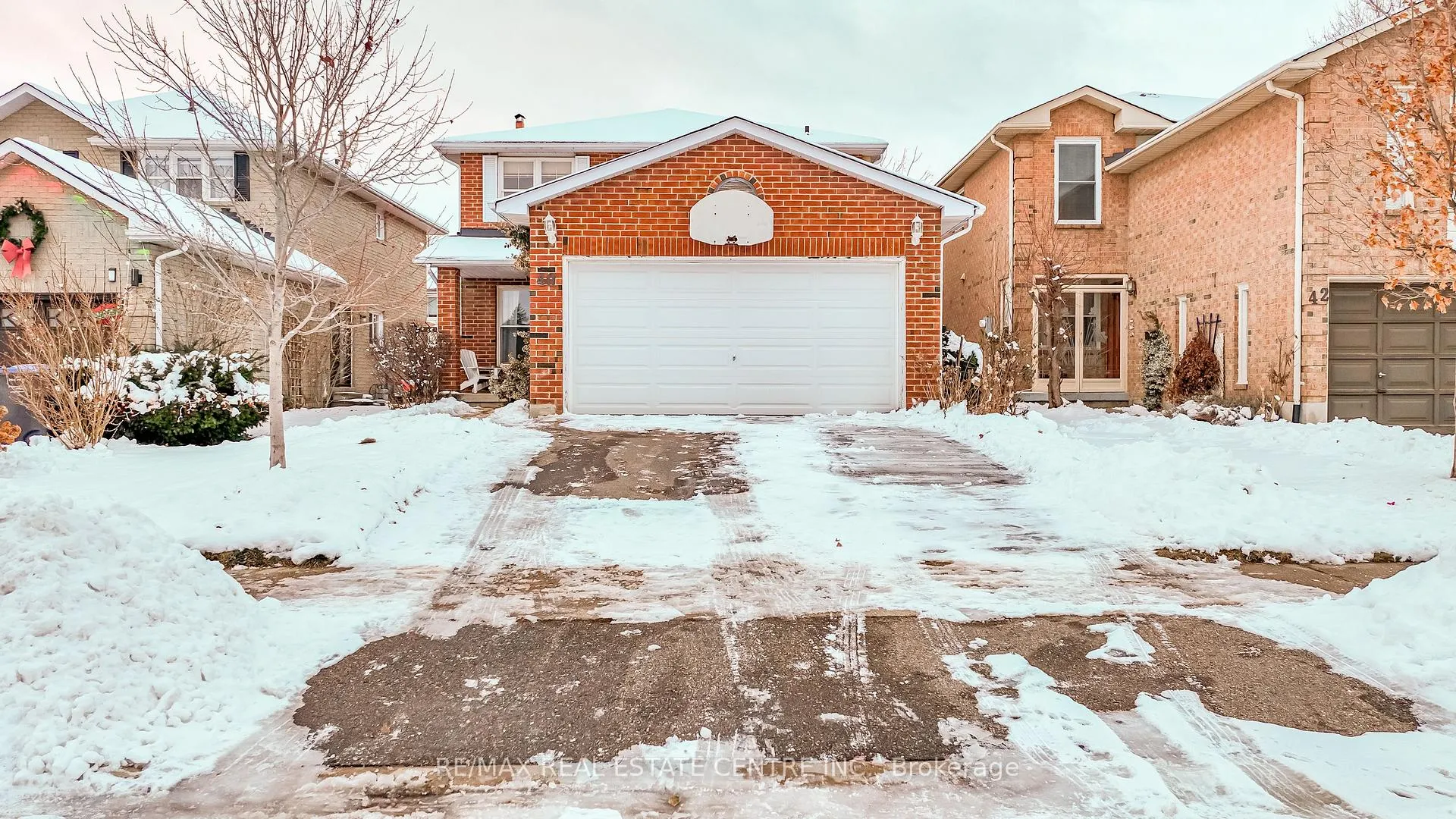 Photo 1 of 40 Cranmore Court, Brampton, Heart Lake West — HOMEH