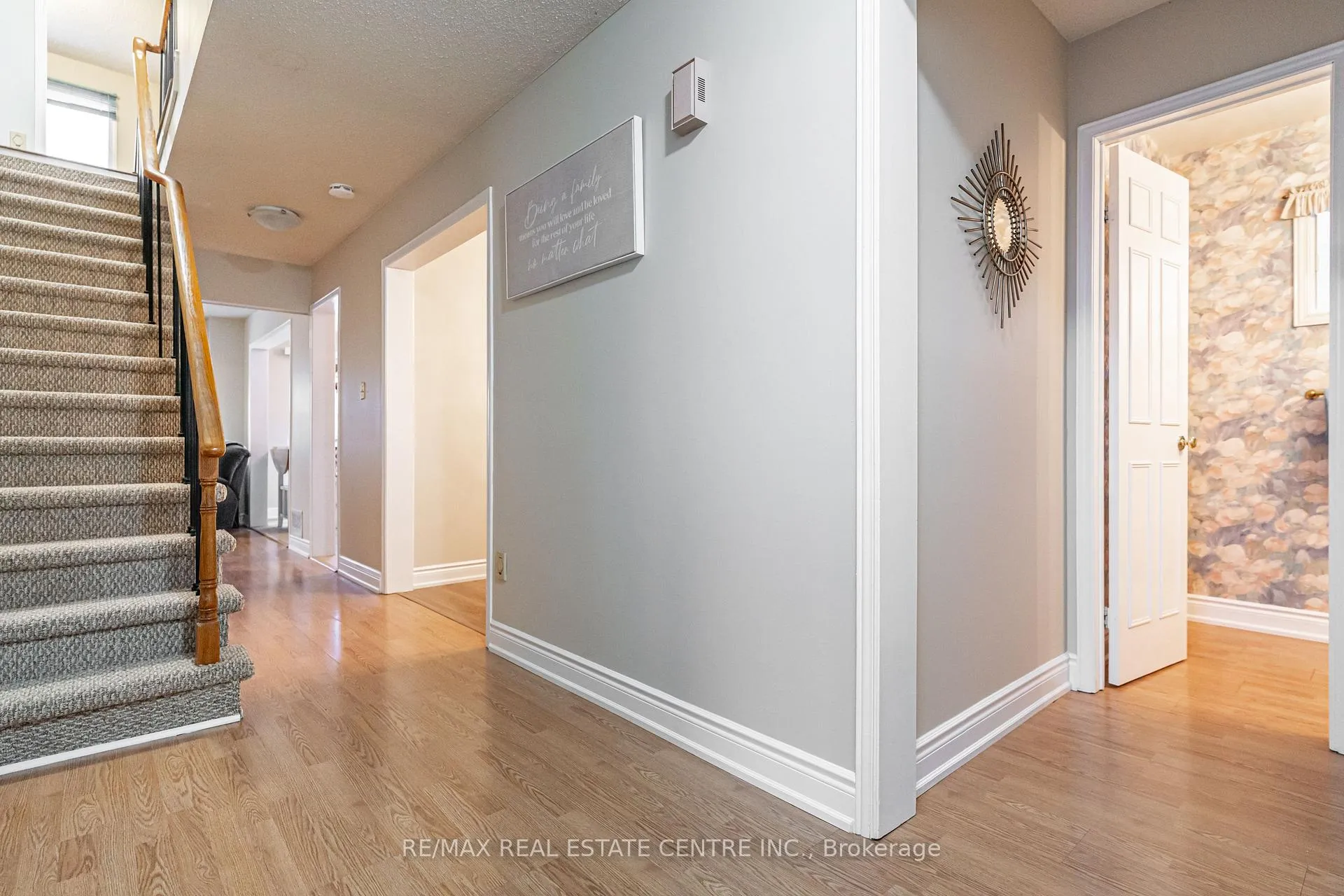 Photo 6 of 40 Cranmore Court, Brampton, Heart Lake West — HOMEH