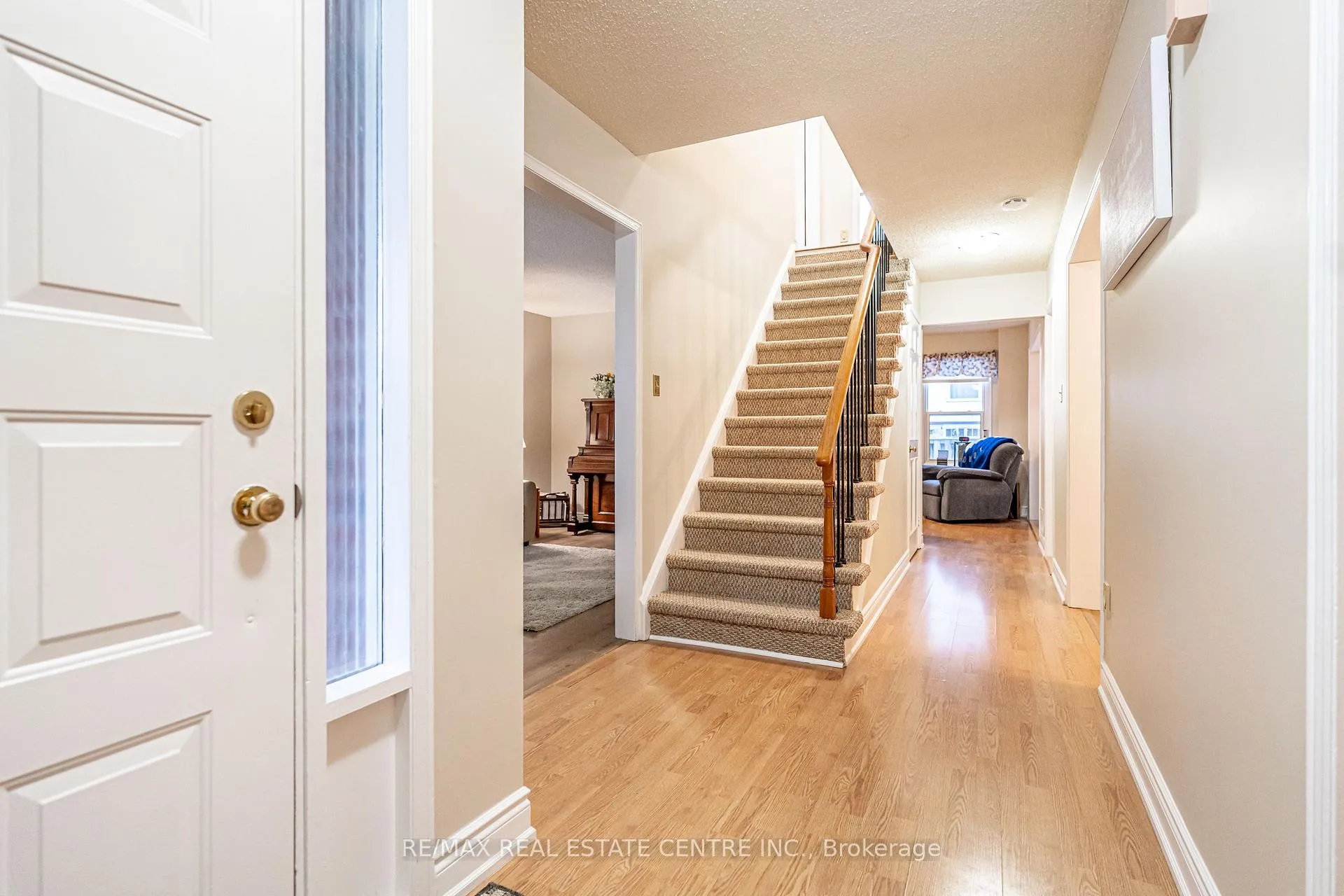 Photo 7 of 40 Cranmore Court, Brampton, Heart Lake West — HOMEH