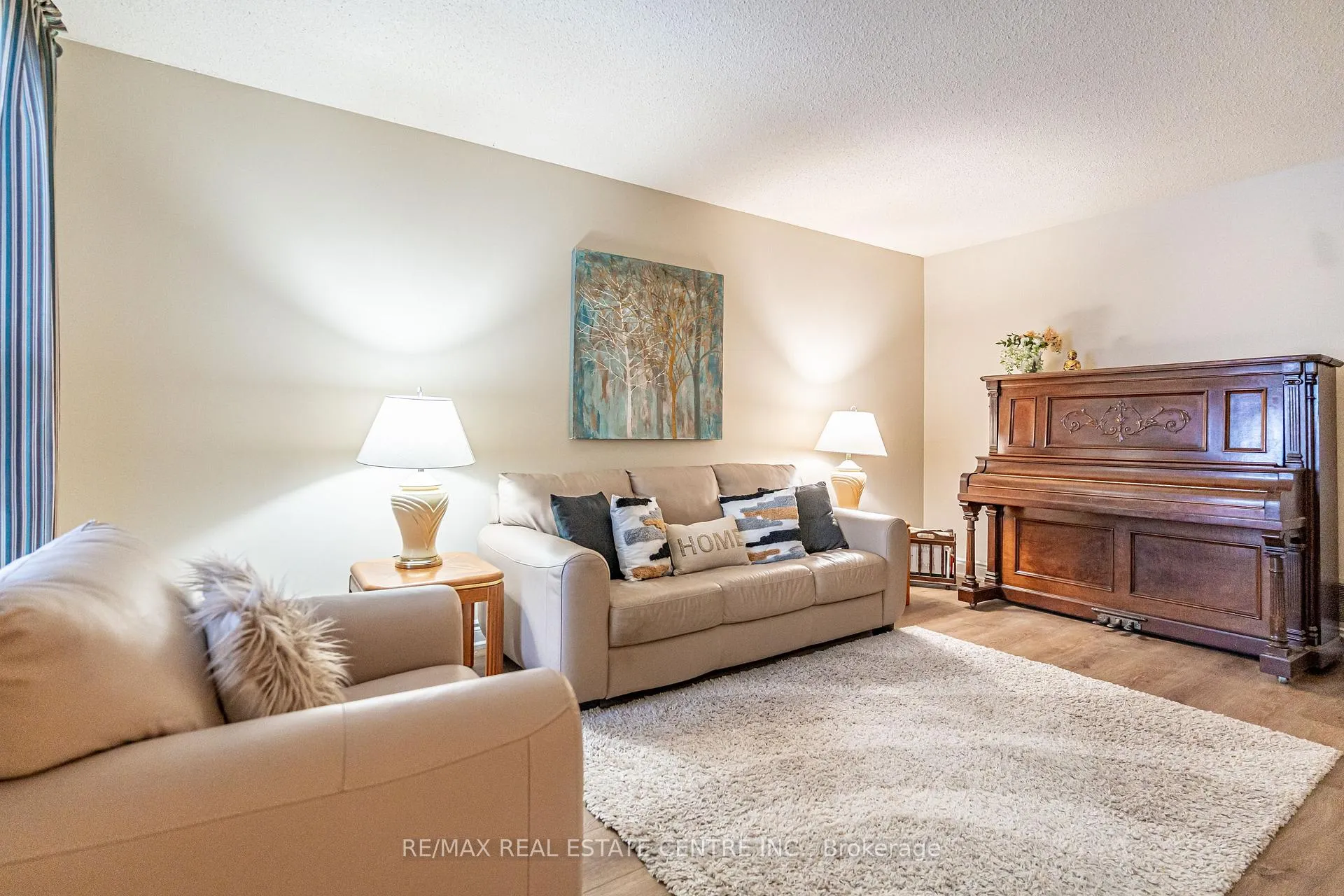 Photo 8 of 40 Cranmore Court, Brampton, Heart Lake West — HOMEH