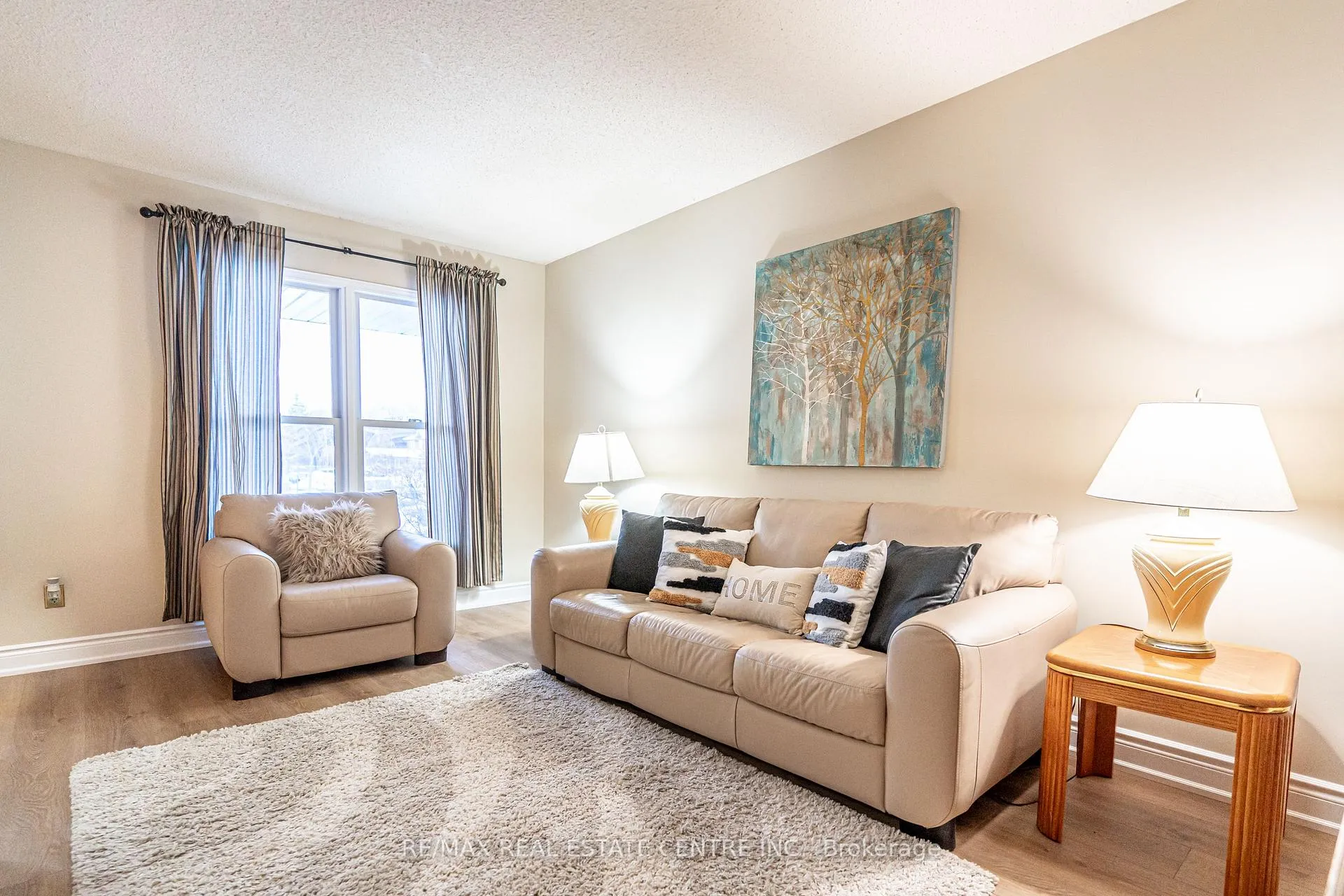 Photo 9 of 40 Cranmore Court, Brampton, Heart Lake West — HOMEH