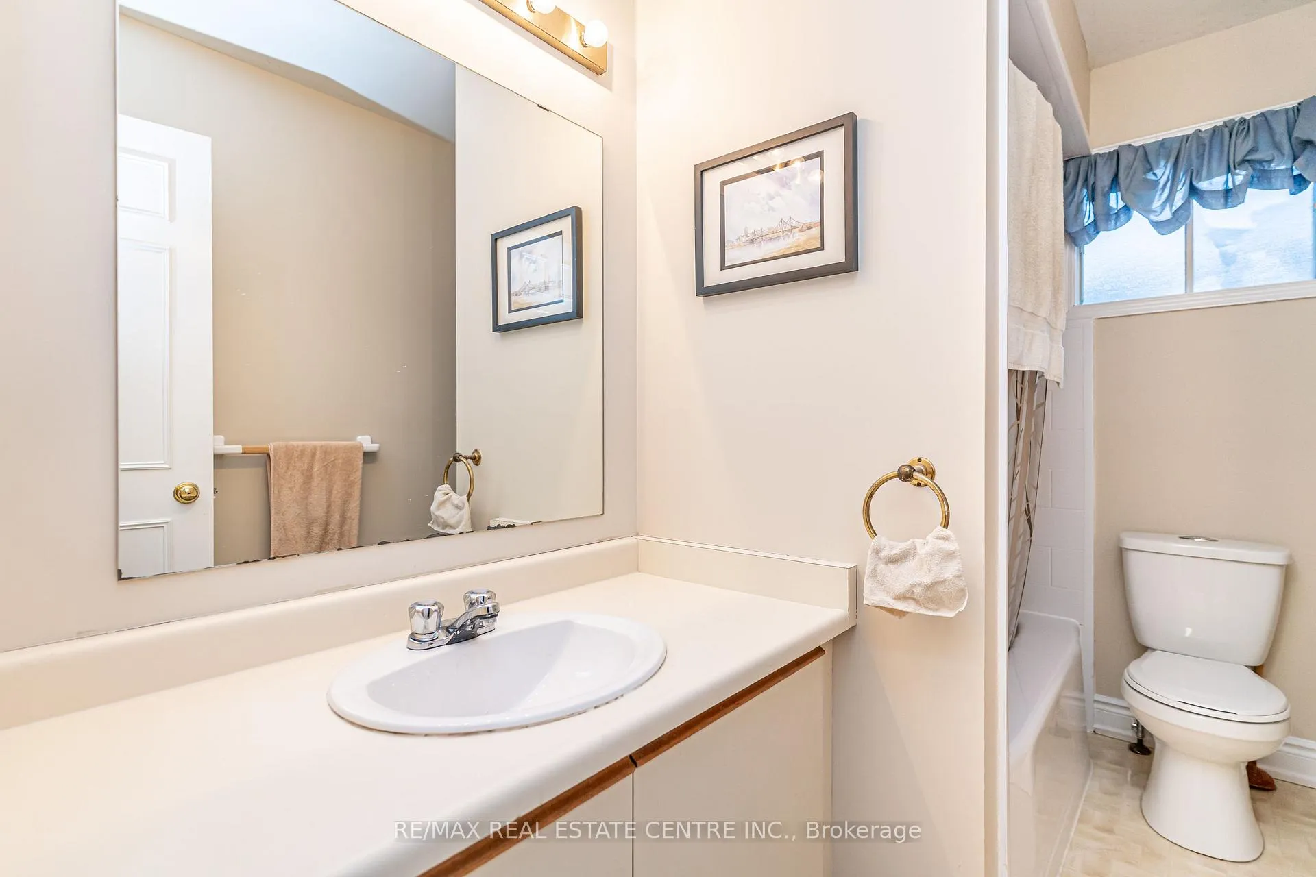 Photo 33 of 40 Cranmore Court, Brampton, Heart Lake West — HOMEH
