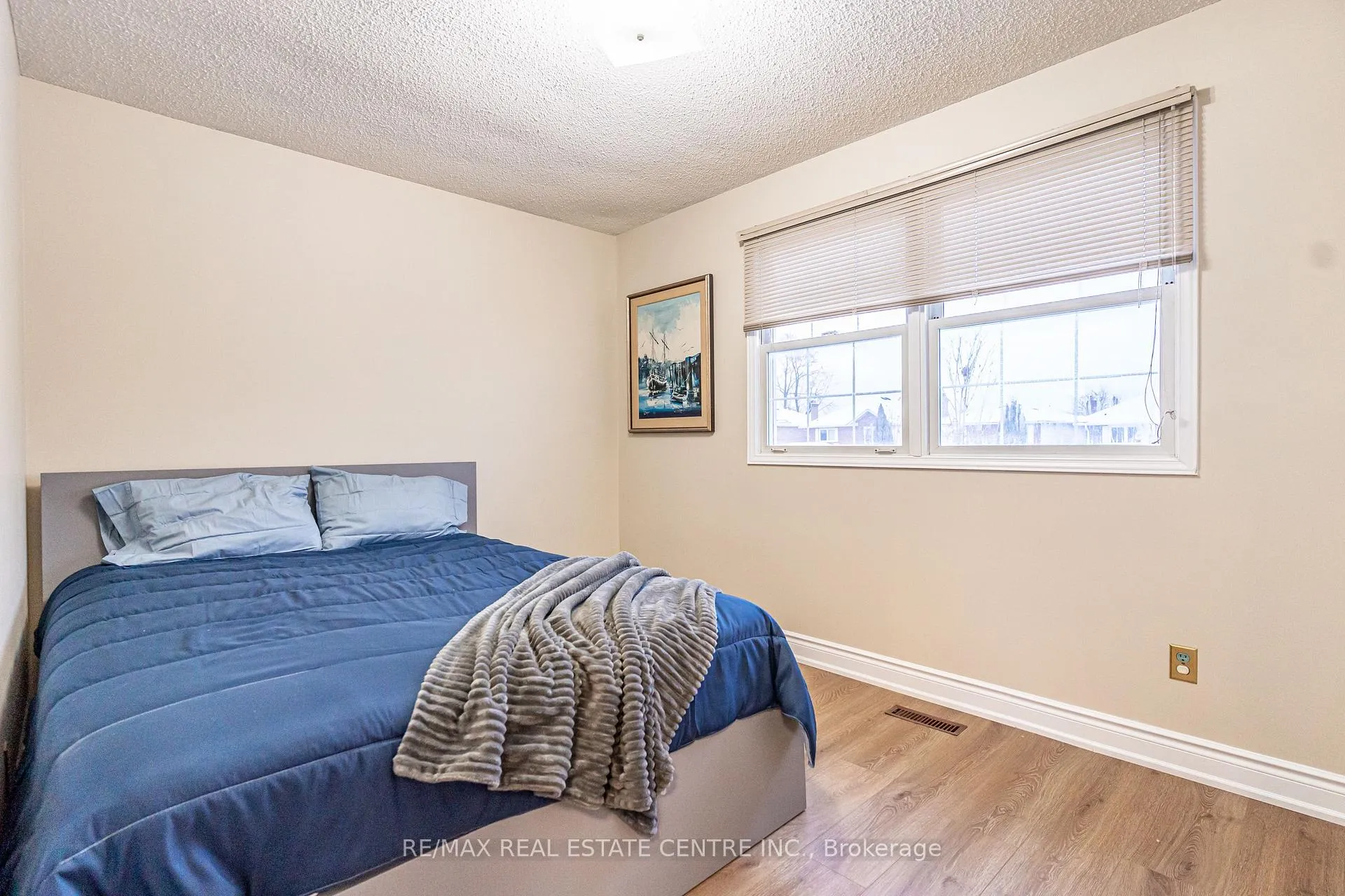 Photo 34 of 40 Cranmore Court, Brampton, Heart Lake West — HOMEH