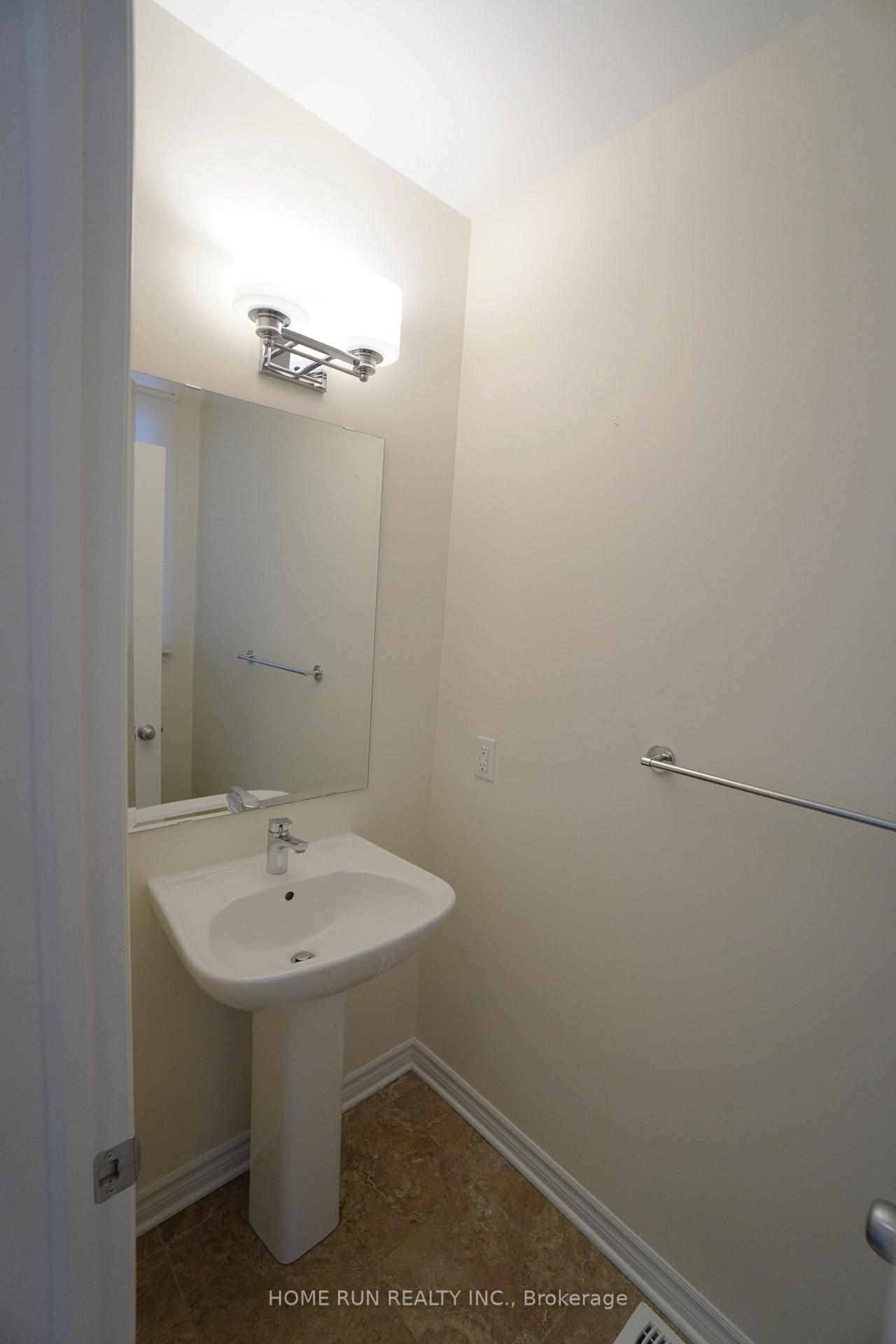 Photo 4 of 550 Jackdaw Avenue, Ottawa, Barrhaven - Half Moon Bay — HOMEH