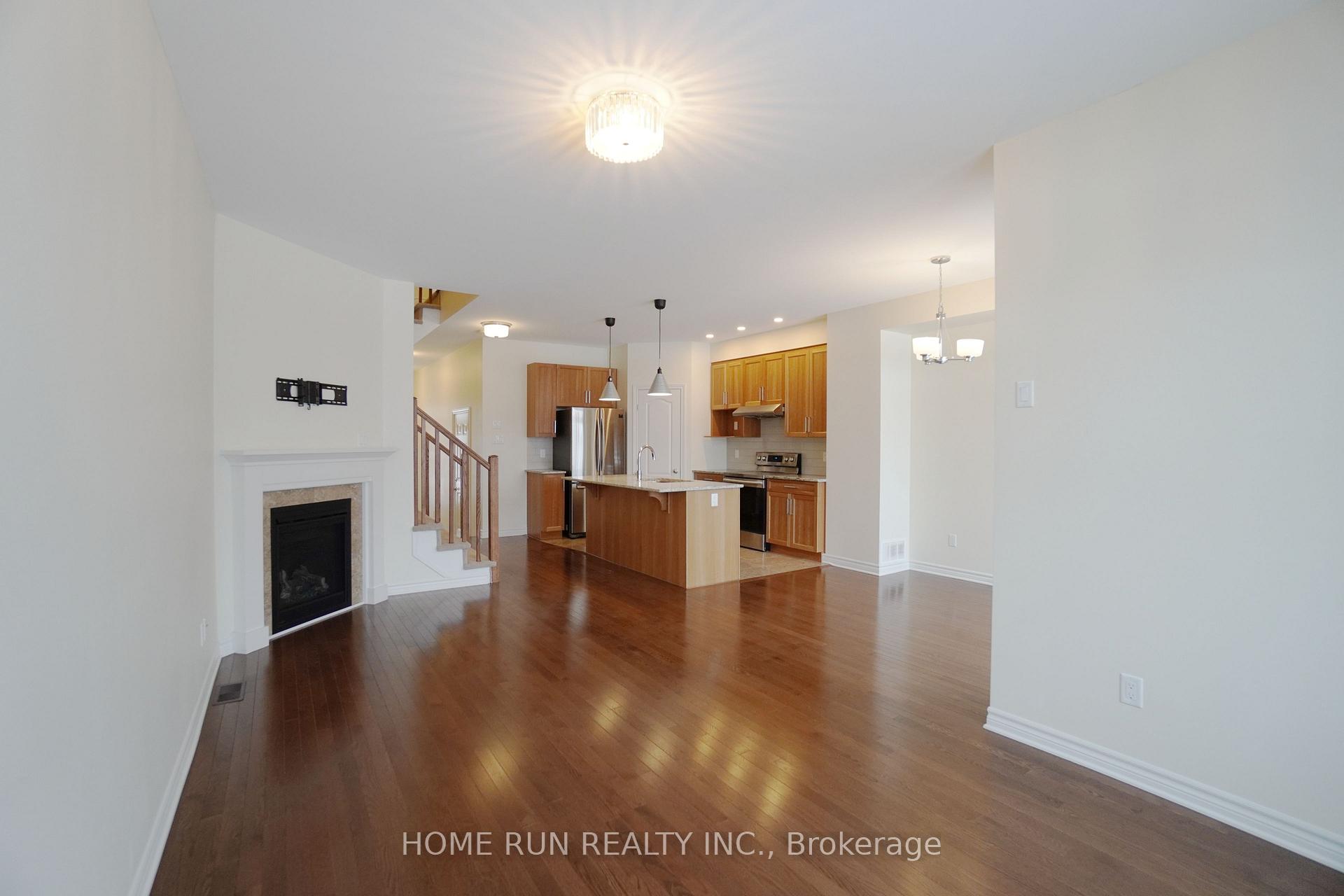 Photo 9 of 550 Jackdaw Avenue, Ottawa, Barrhaven - Half Moon Bay — HOMEH