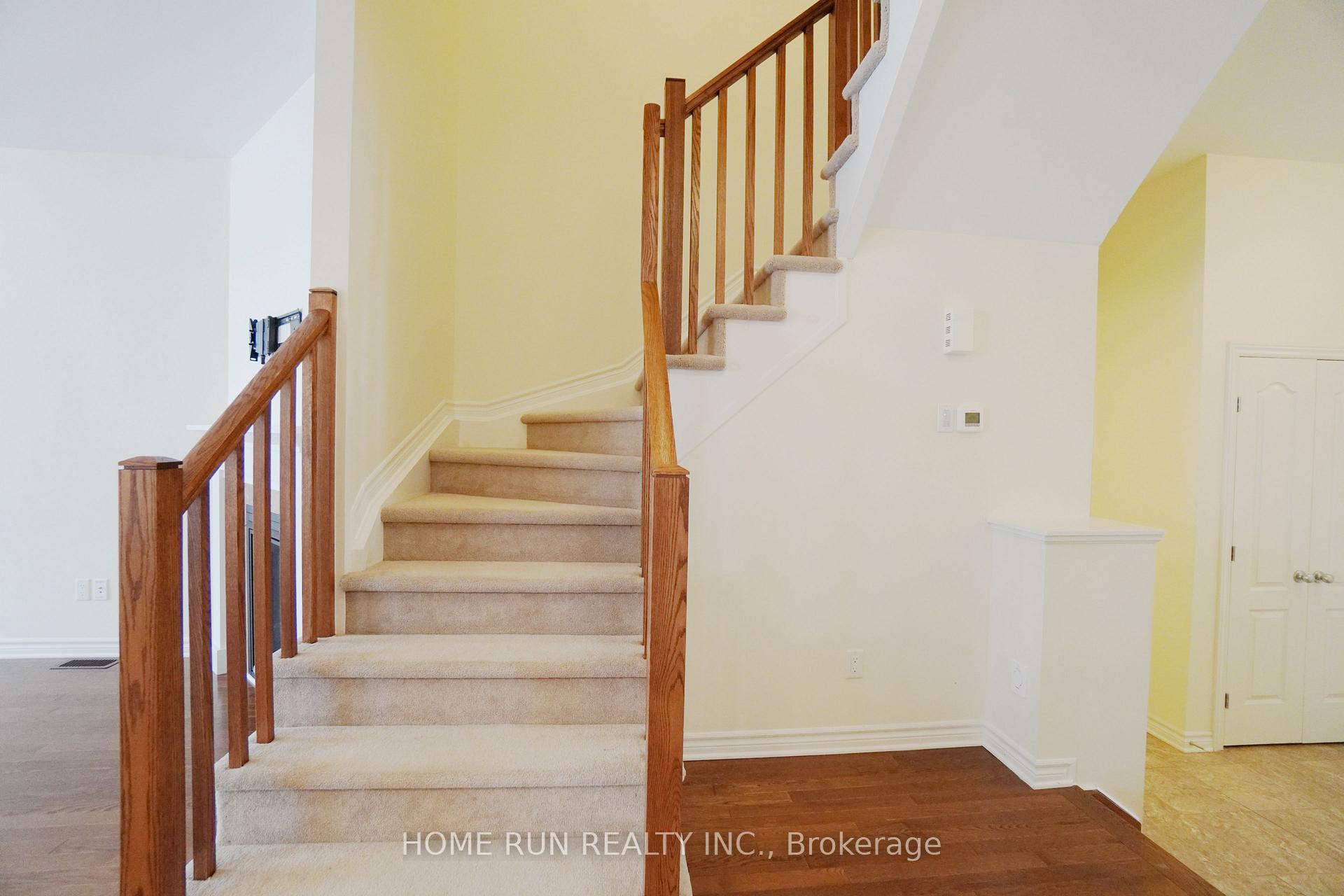 Photo 12 of 550 Jackdaw Avenue, Ottawa, Barrhaven - Half Moon Bay — HOMEH