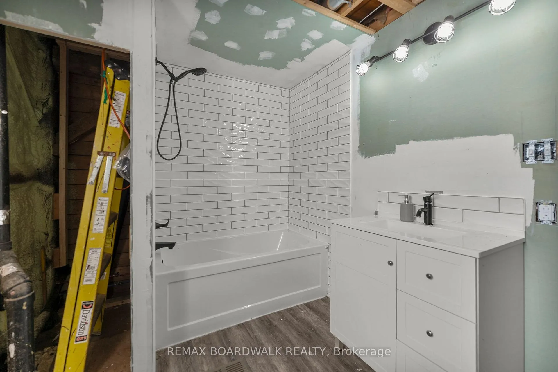 Photo 13 of 175 Prescott Road, Montague, Montague Twp — HOMEH