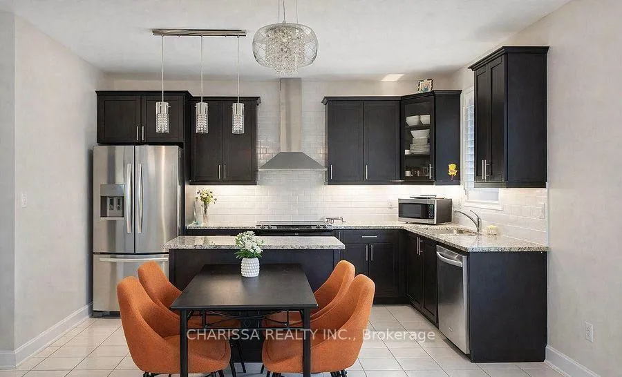Photo 2 of 945 Farmstead Dr, Milton, Willmott — HOMEH