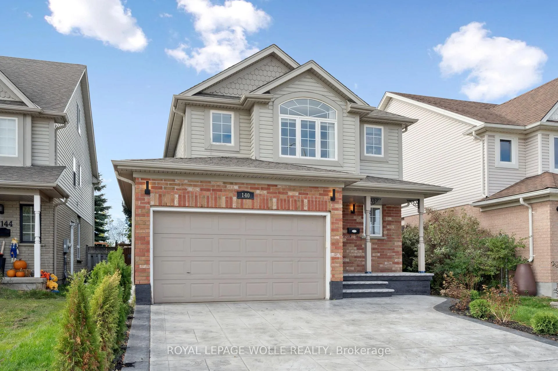Photo 2 of 140 Veronica Drive, Kitchener — HOMEH