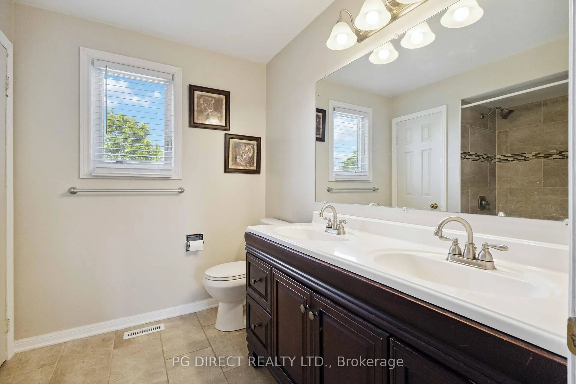 Photo 18 of 44 Henderson Drive, Whitby, Pringle Creek — HOMEH