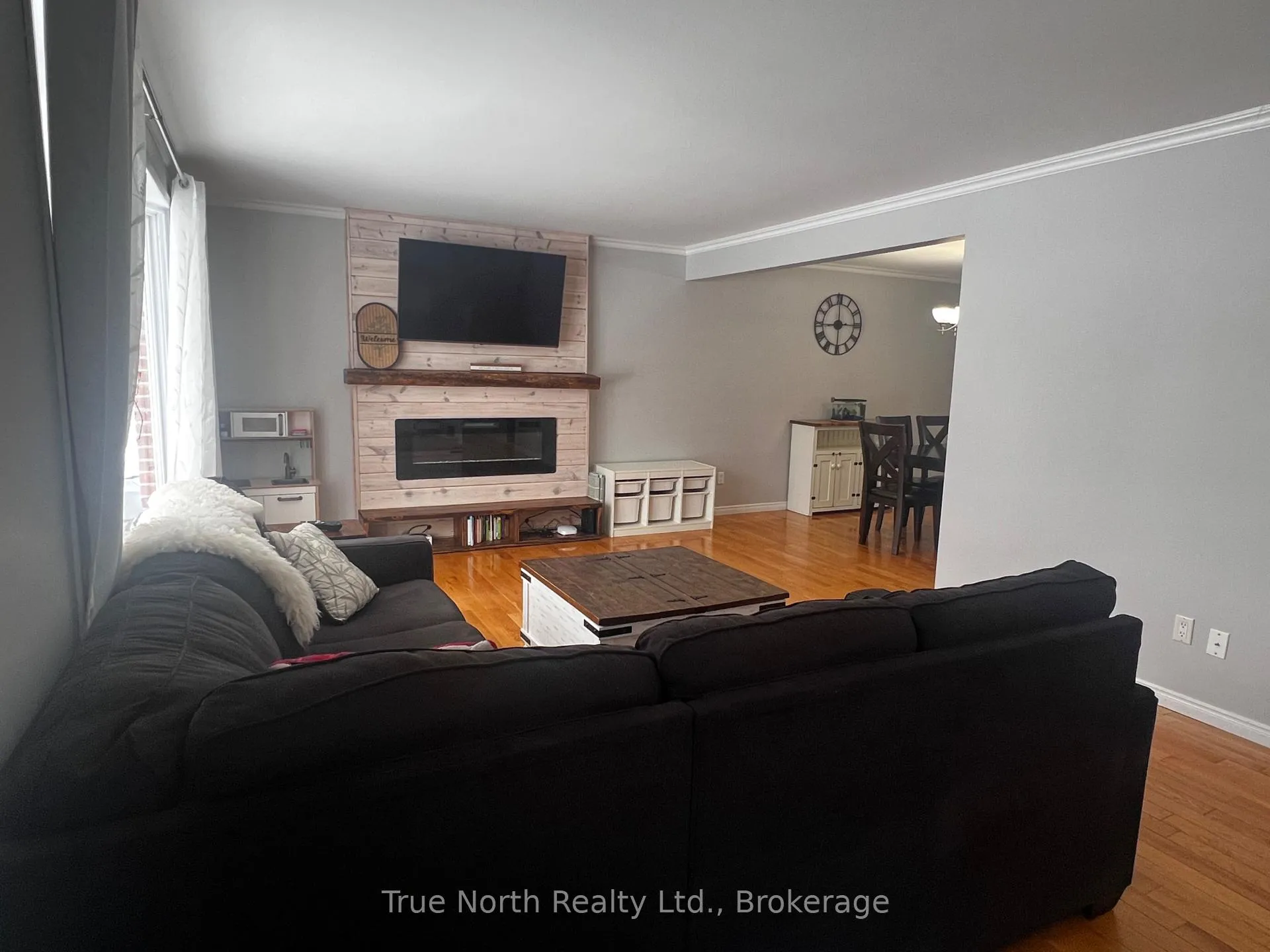 Photo 8 of 1 Kent Place, Kapuskasing — HOMEH