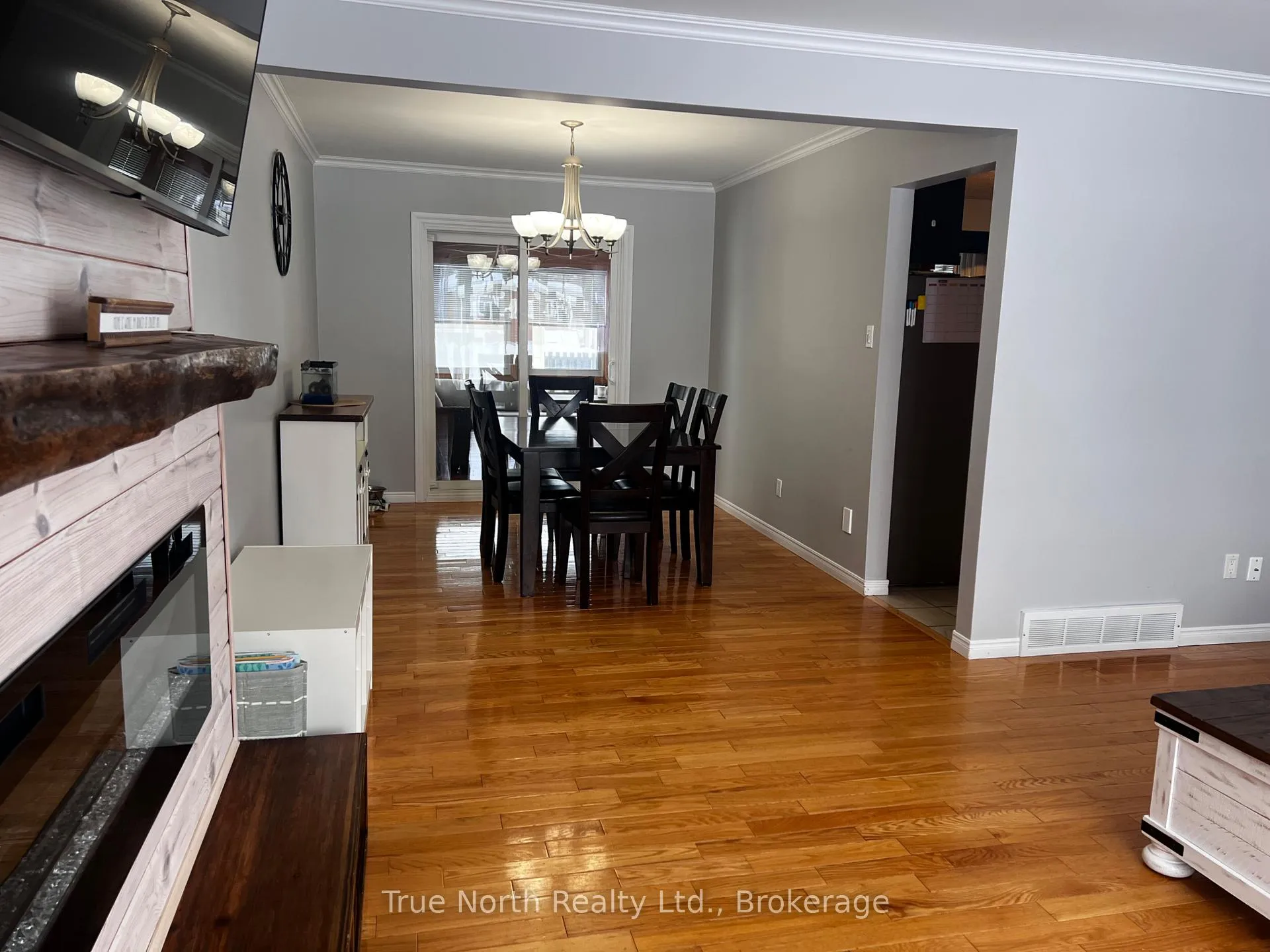 Photo 9 of 1 Kent Place, Kapuskasing — HOMEH