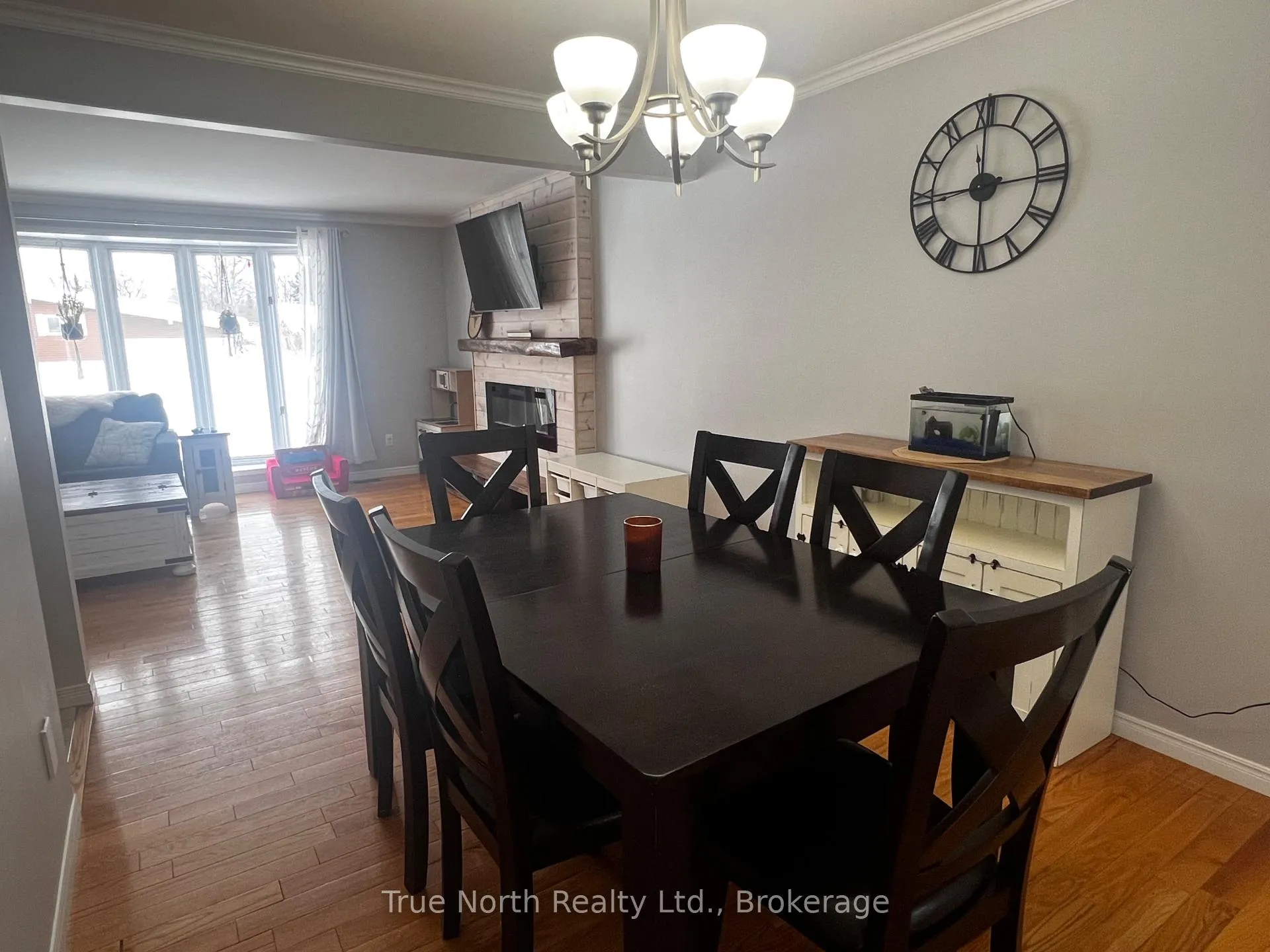 Photo 10 of 1 Kent Place, Kapuskasing — HOMEH