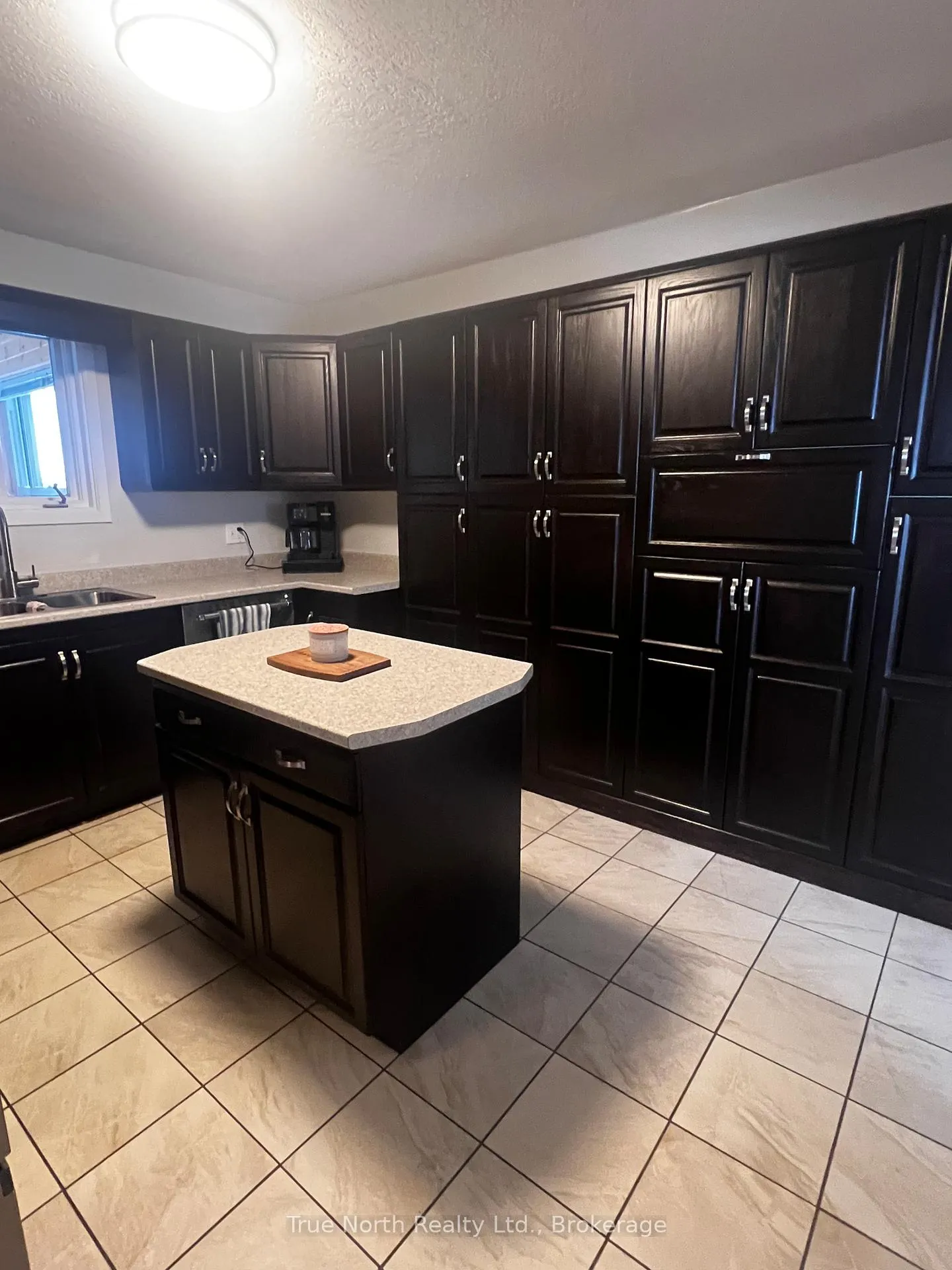 Photo 17 of 1 Kent Place, Kapuskasing — HOMEH