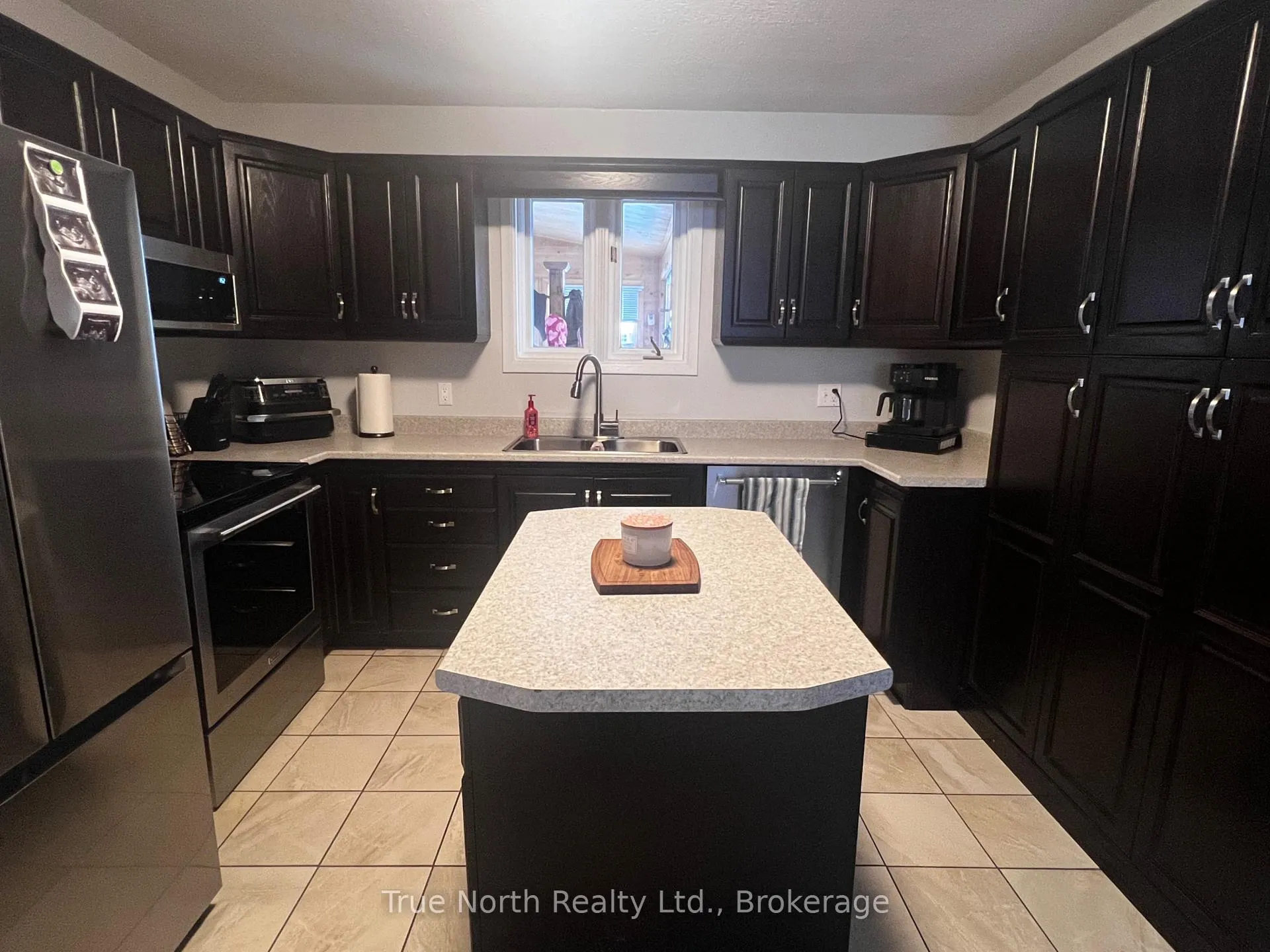 Photo 19 of 1 Kent Place, Kapuskasing — HOMEH