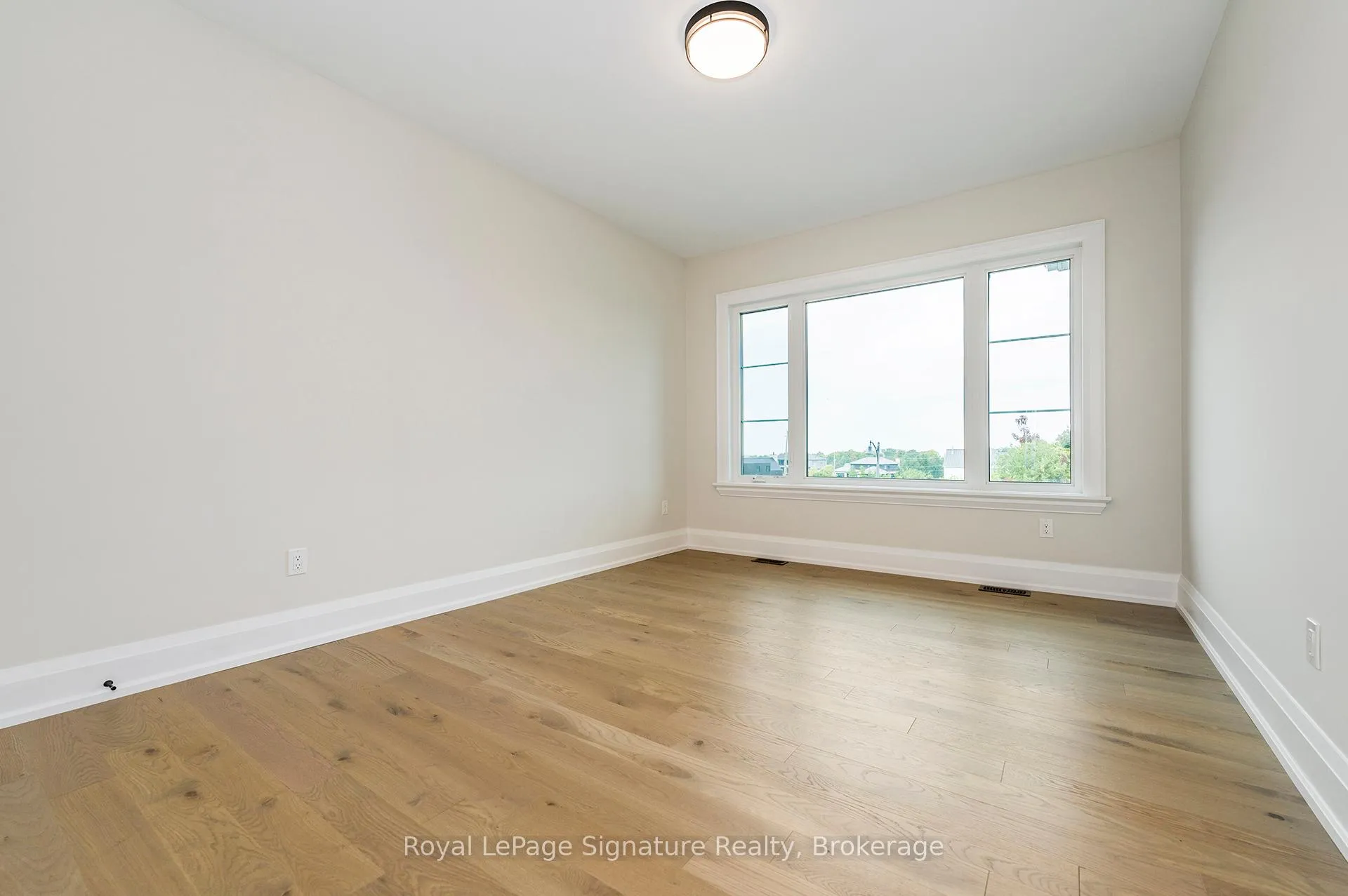 Photo 33 of 106 Dorothy Drive, Blue Mountains — HOMEH