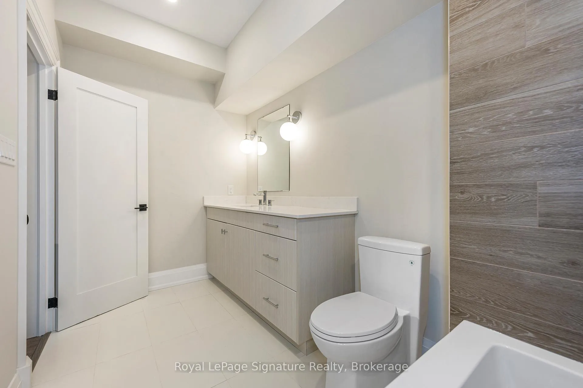 Photo 42 of 106 Dorothy Drive, Blue Mountains — HOMEH