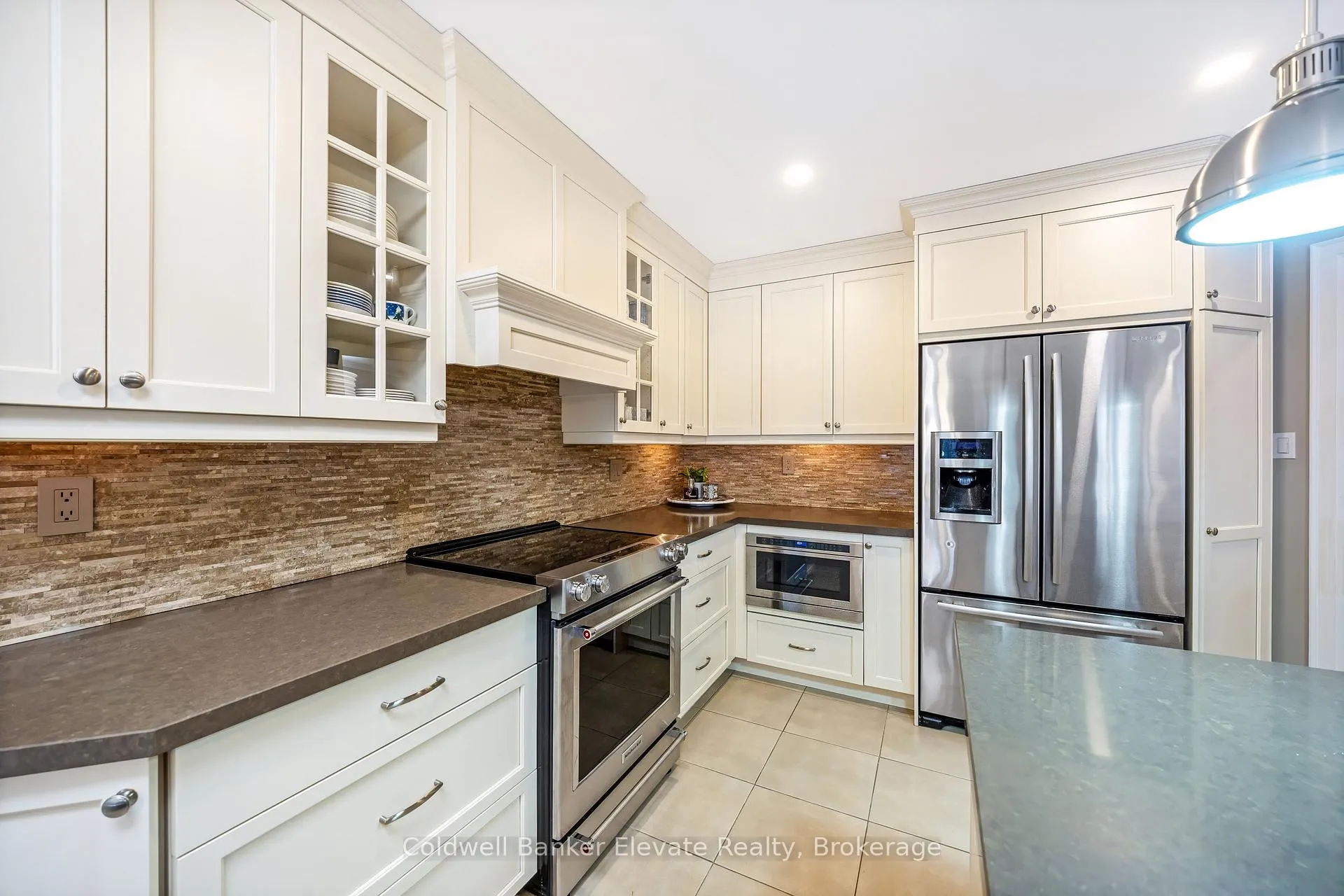 Photo 14 of 43 Newman Place, Halton Hills, Georgetown — HOMEH